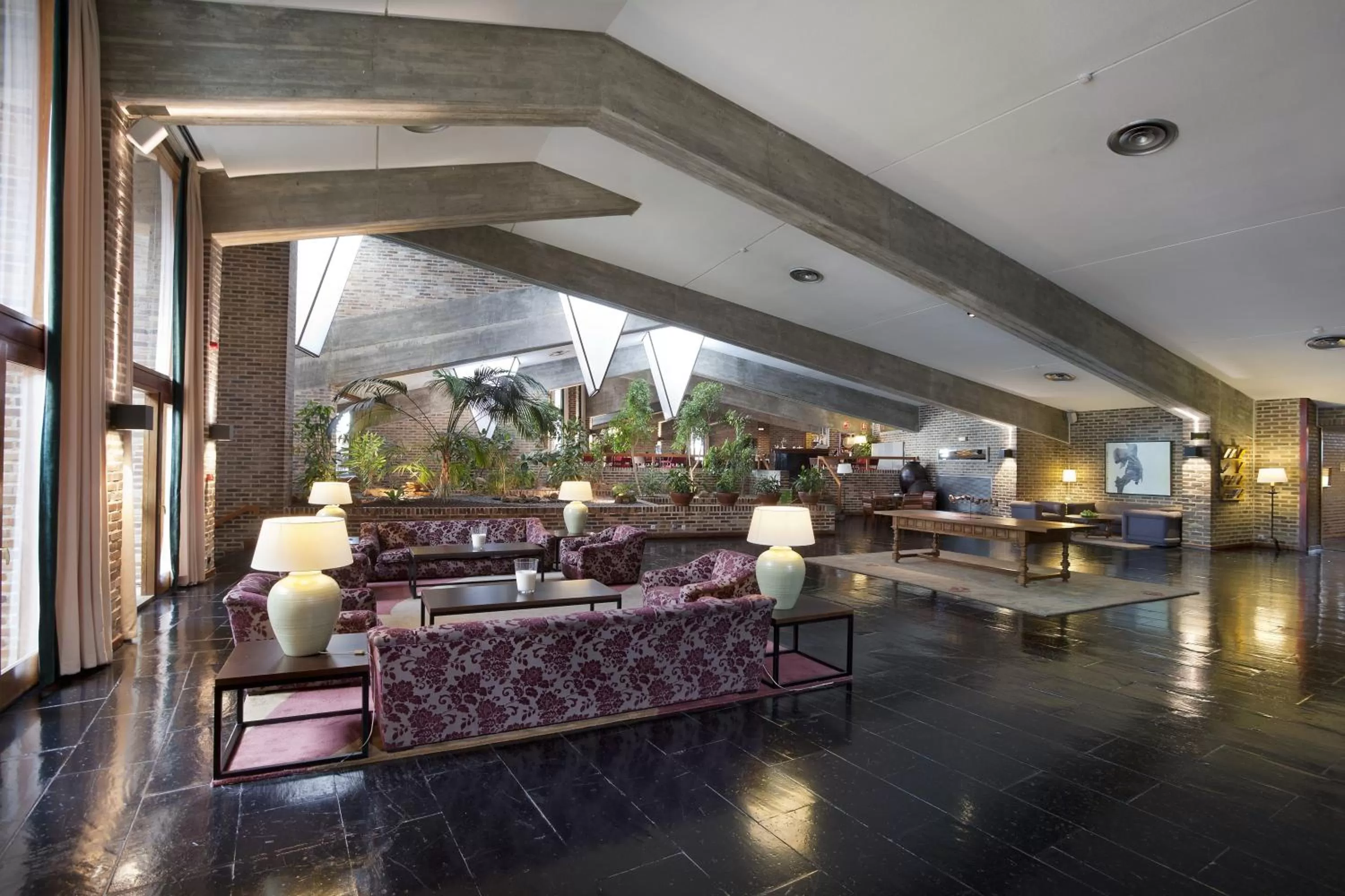 Lobby or reception in Parador de Segovia