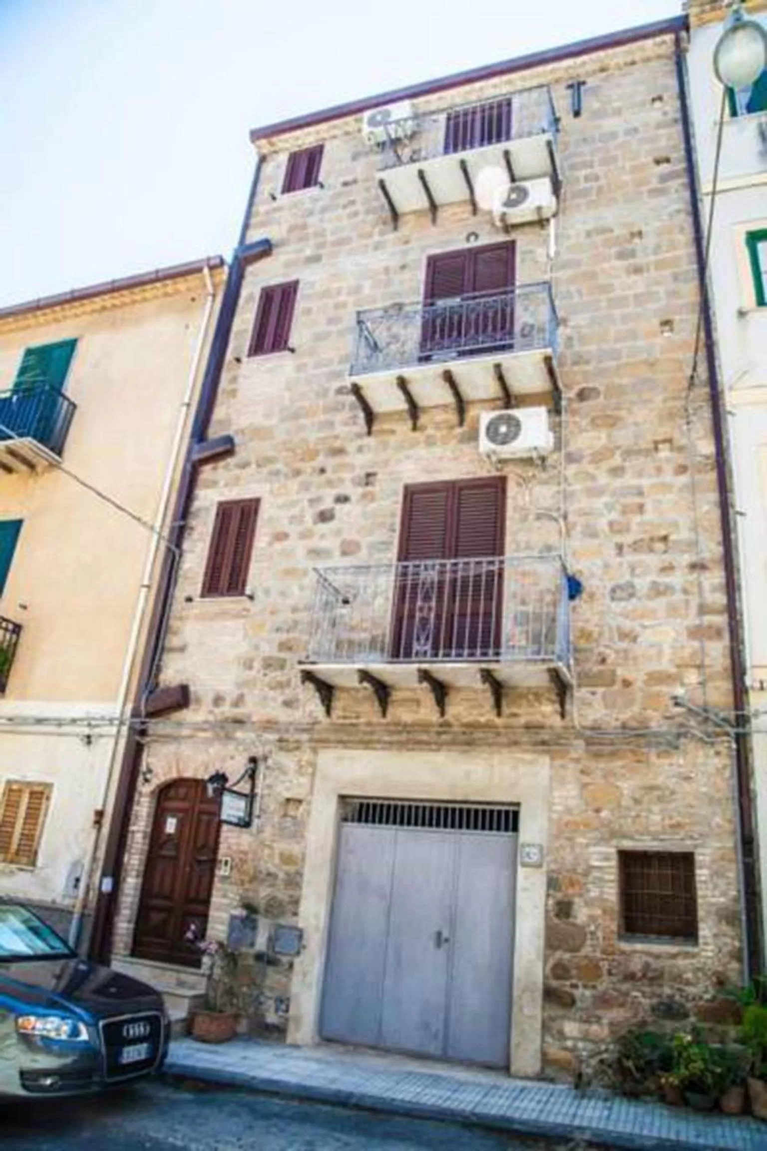 Property building in Bed & Breakfast Il Castellino