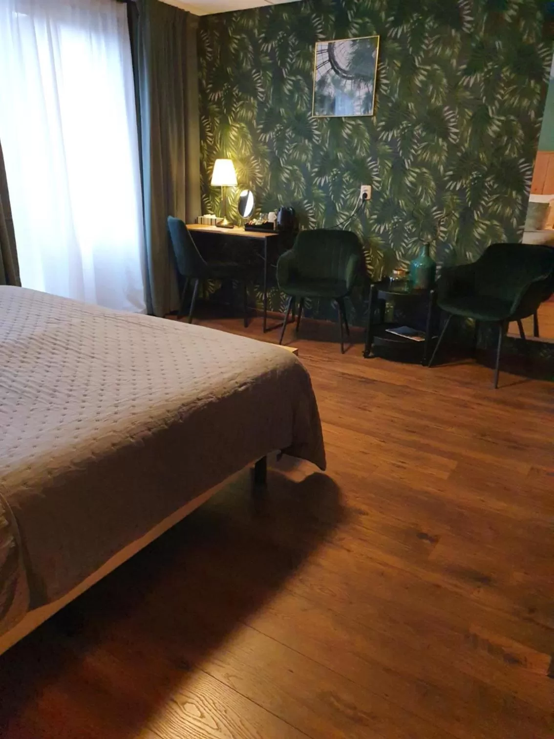 Bed in City Hotel Meppel