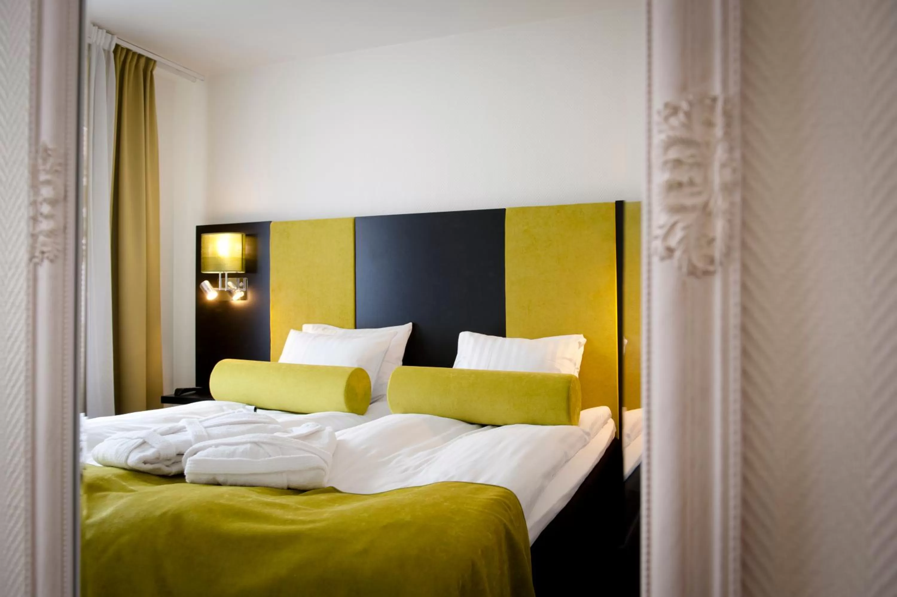 Bedroom, Bed in Sturup Airport Hotel