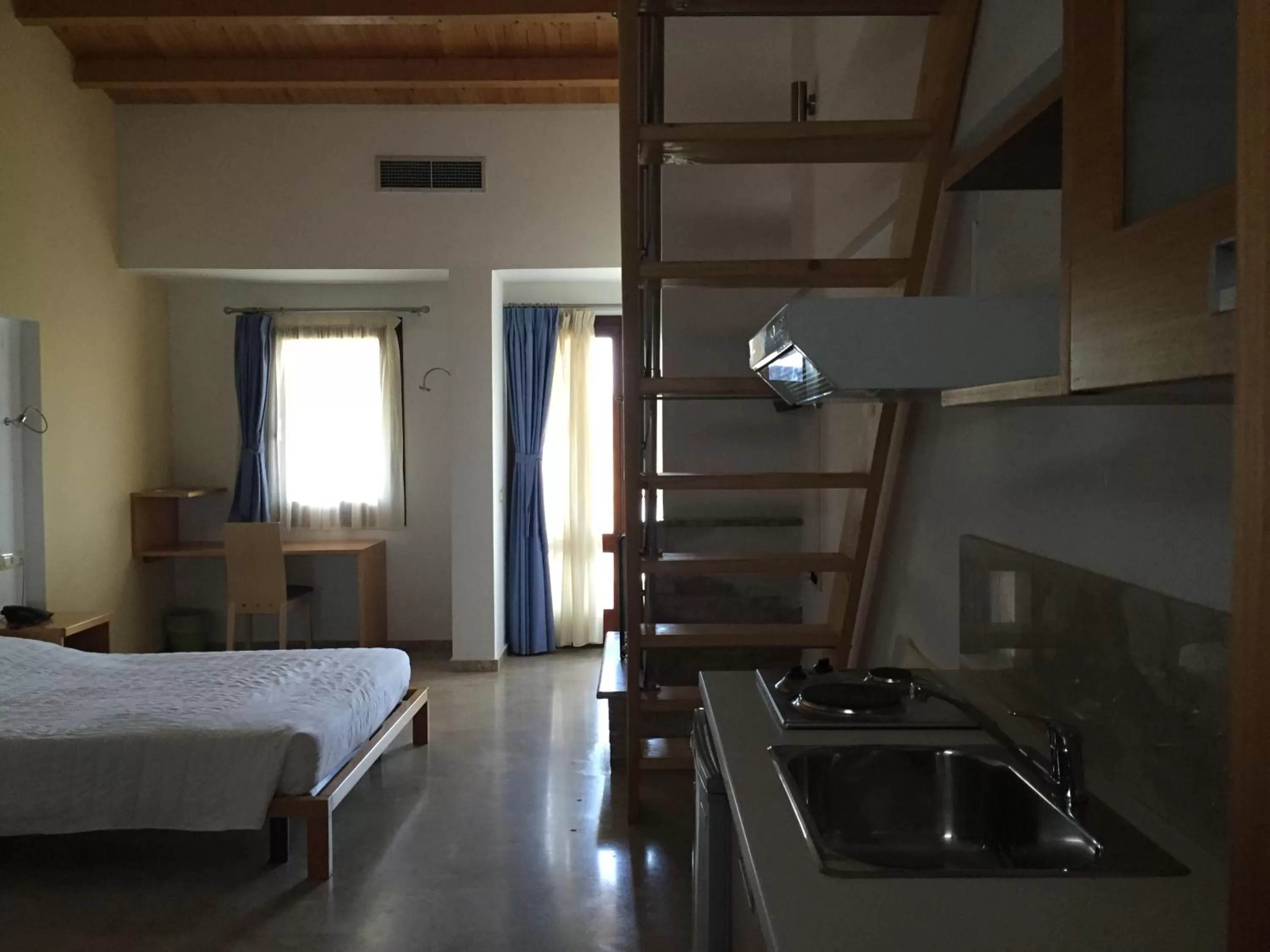 Kitchen or kitchenette in Hani Inn