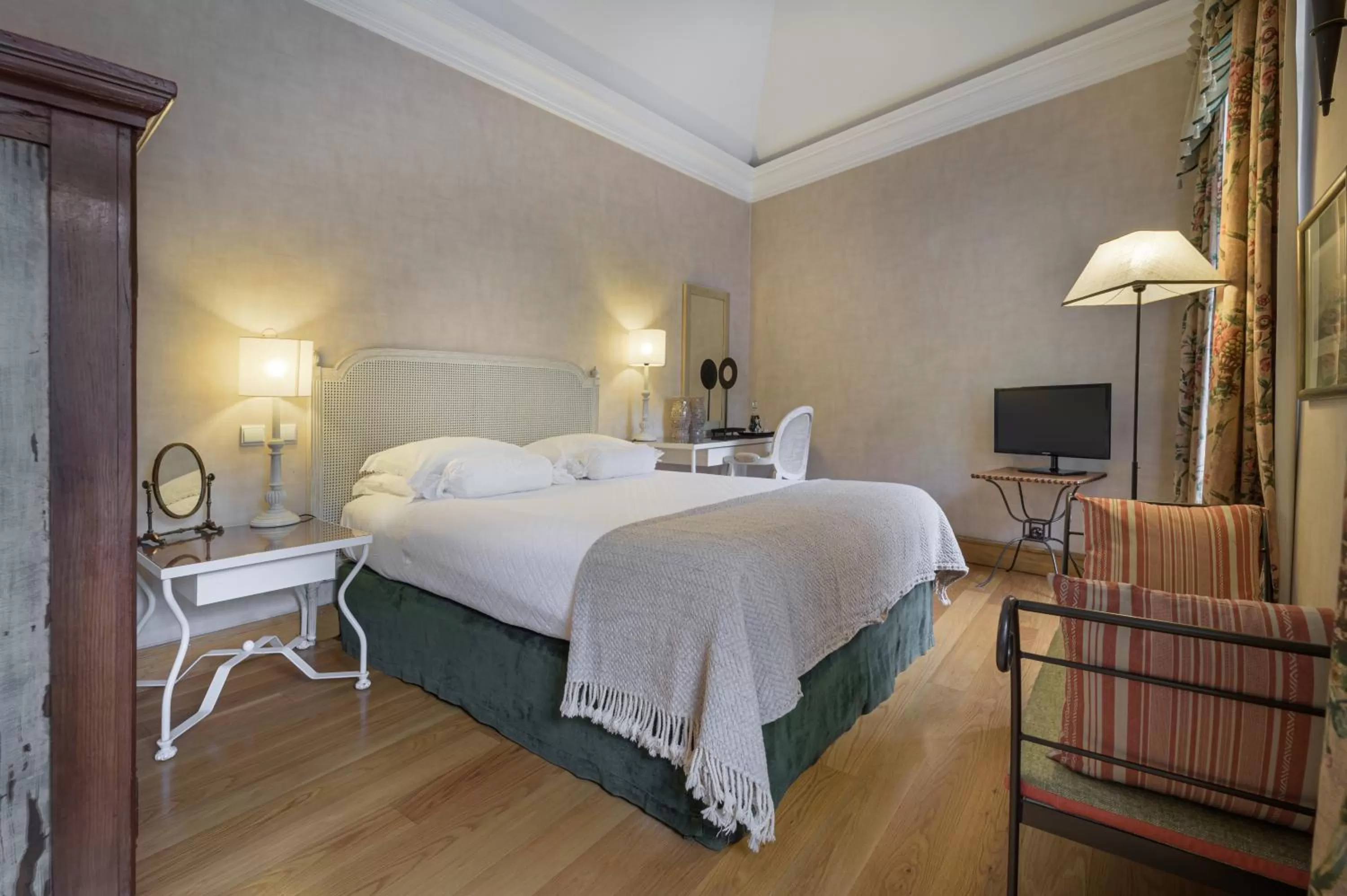 Bedroom, Bed in Solar do Castelo - Lisbon Heritage Collection - Alfama