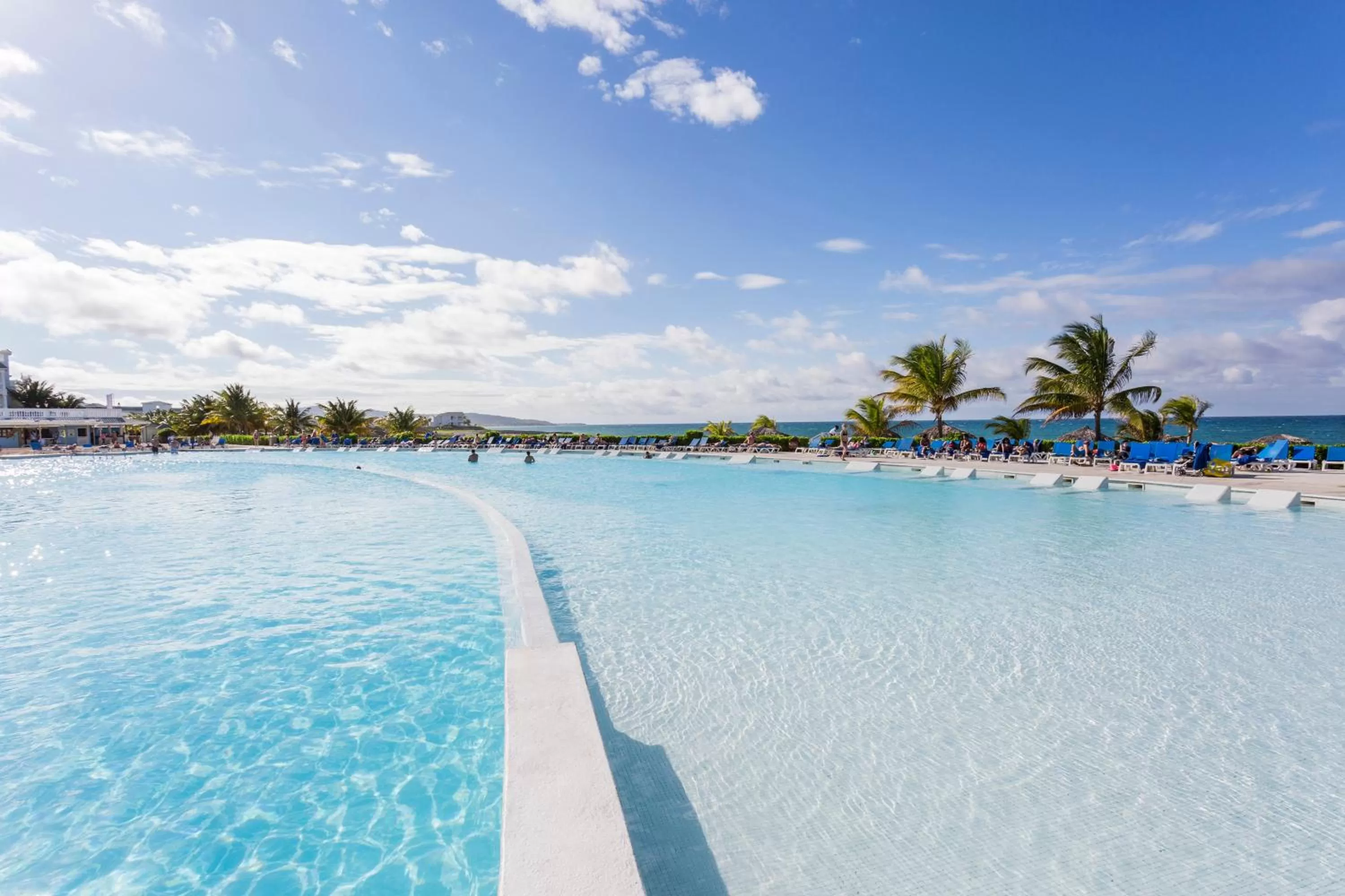 Swimming pool in Grand Palladium Jamaica Resort & Spa All Inclusive