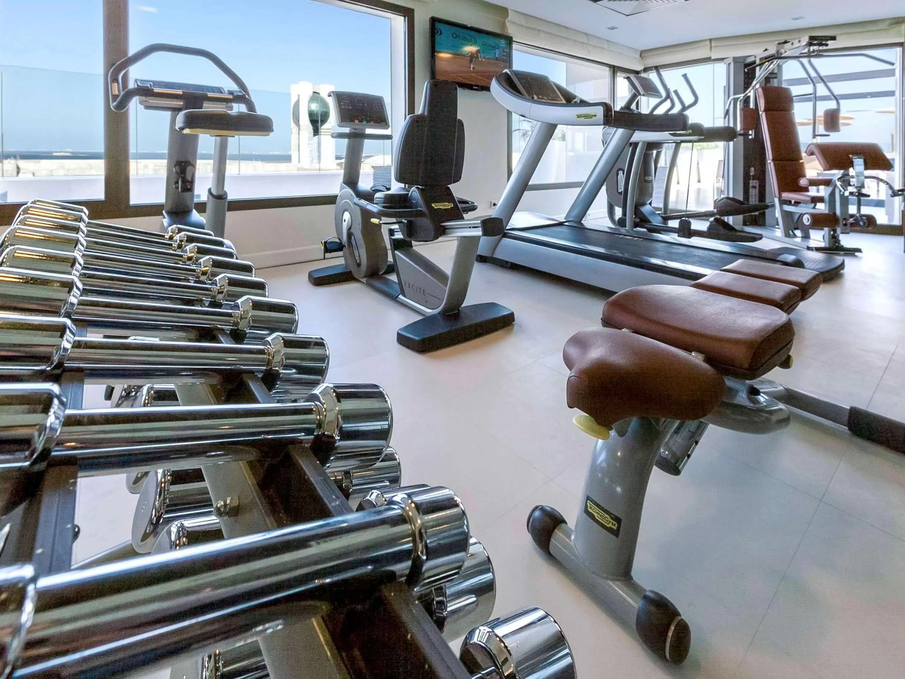 Fitness centre/facilities in Novotel Tunis
