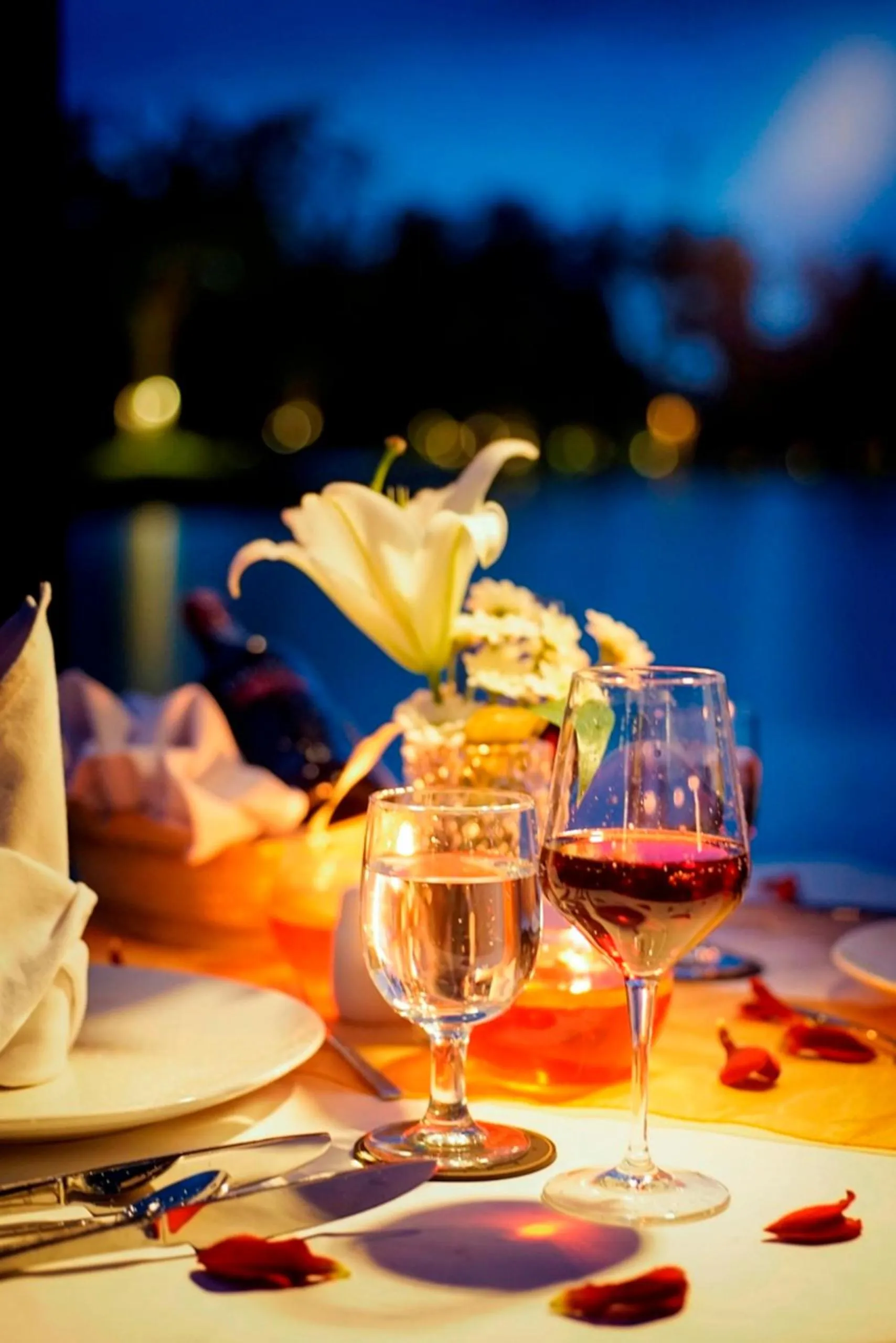 Restaurant/places to eat in The Westlake Hotel & Resort Yogyakarta