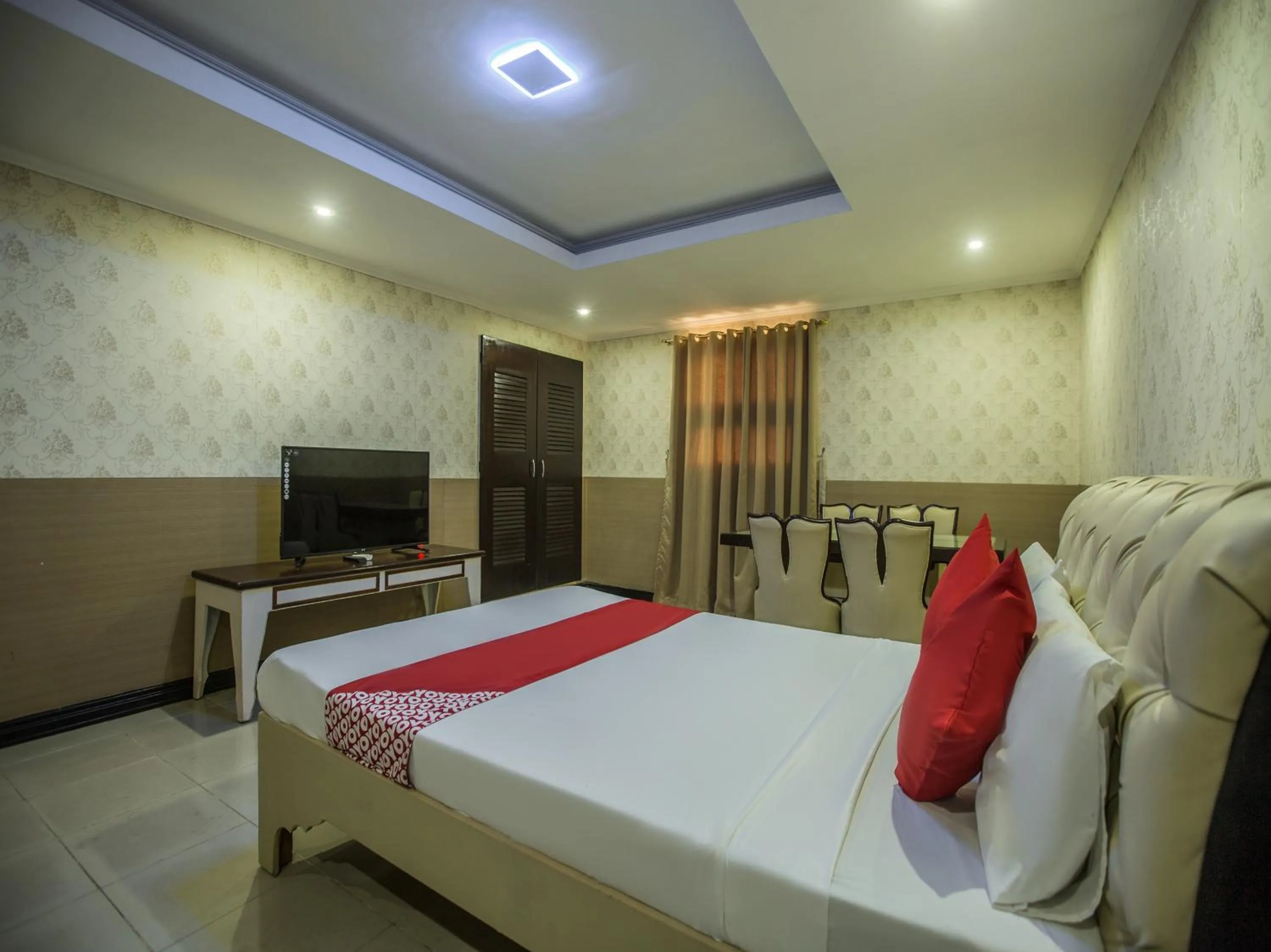 Bedroom in OYO 700 Pj Inn Hotel