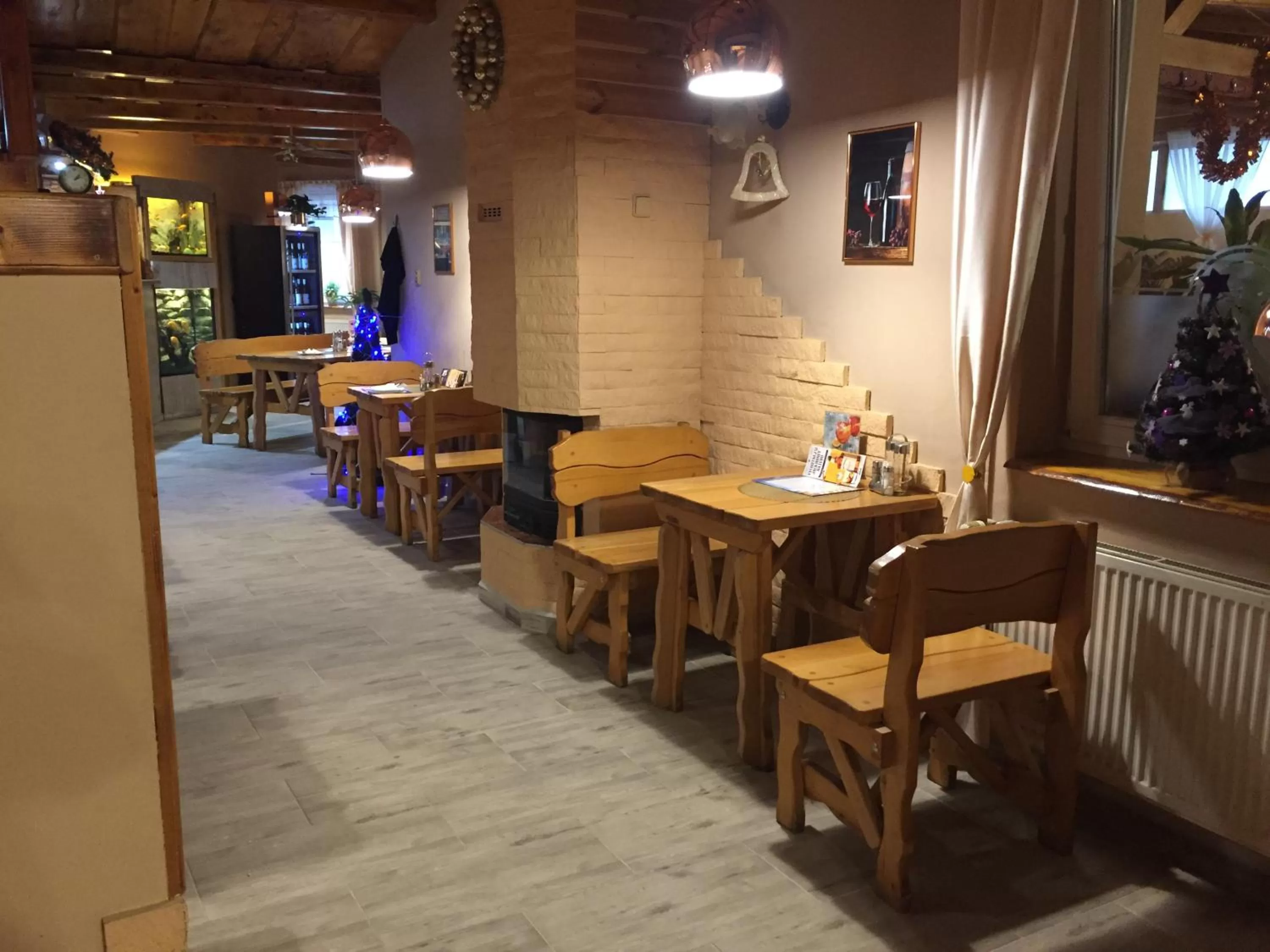 Restaurant/places to eat in Hotel Taurus