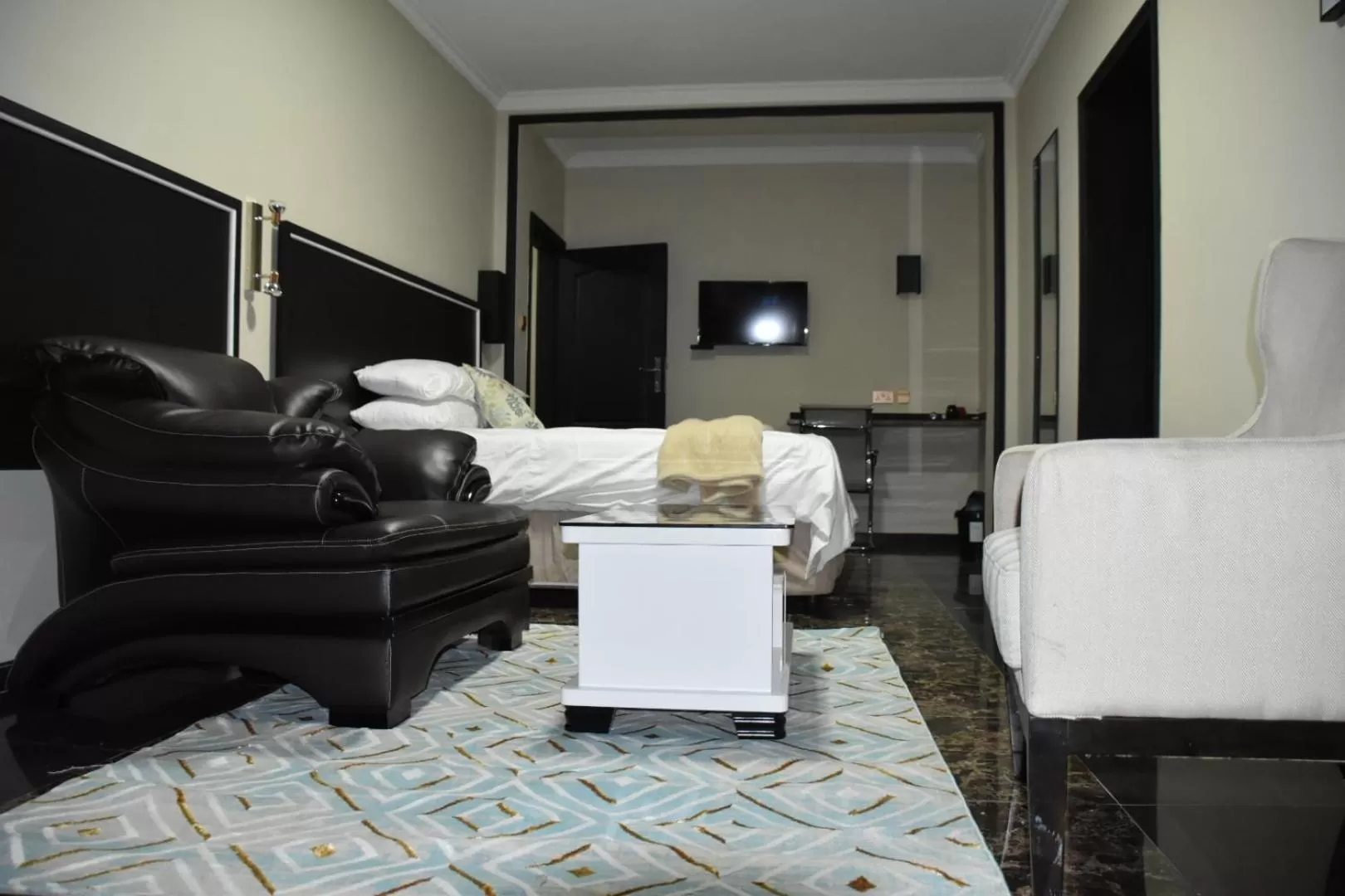Bathroom, Seating Area in Annavilla7 Lilongwe Aparthotel
