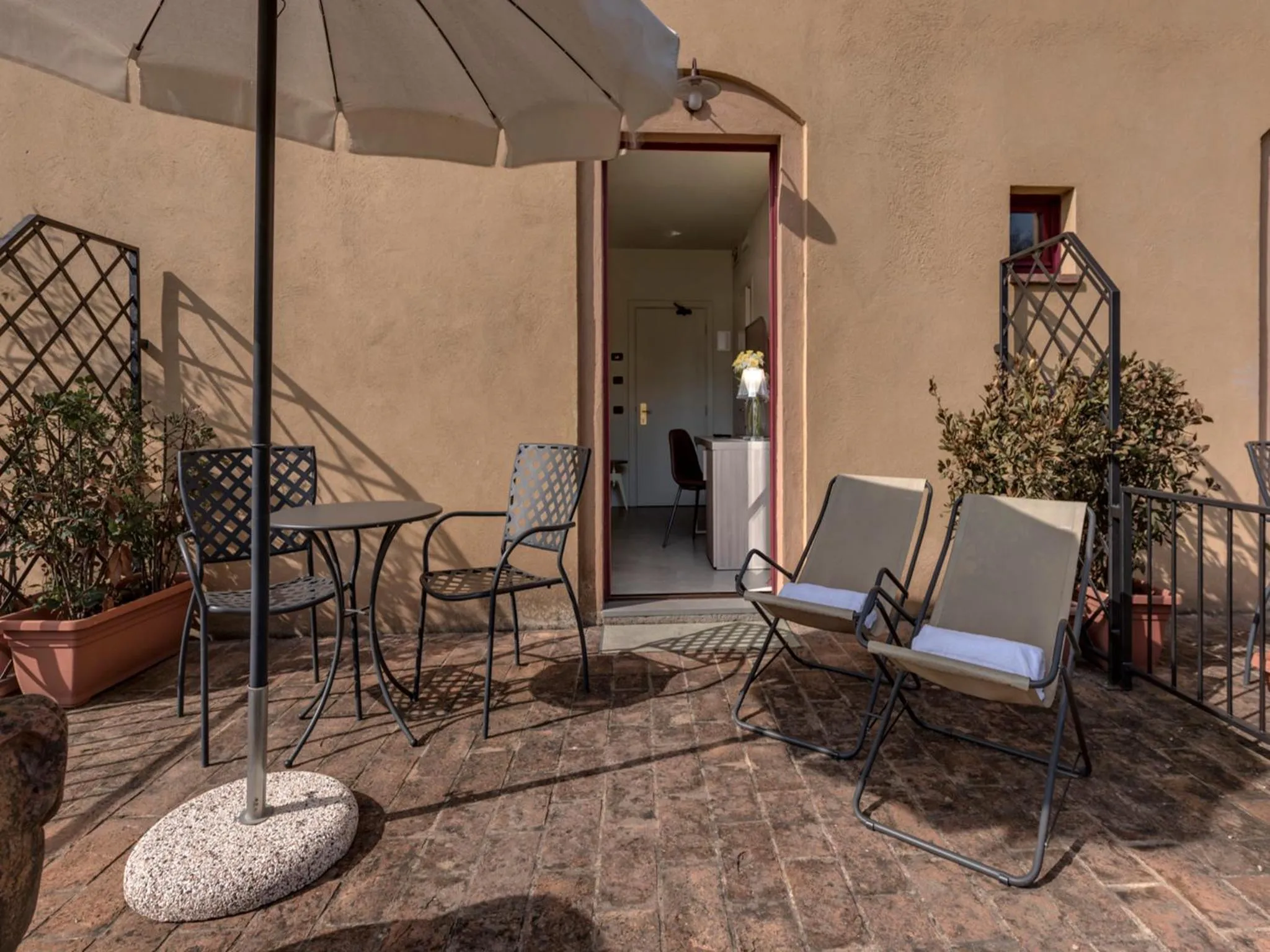 Family Junior Suite with Garden in Hotel & Restaurant Casolare Le Terre Rosse