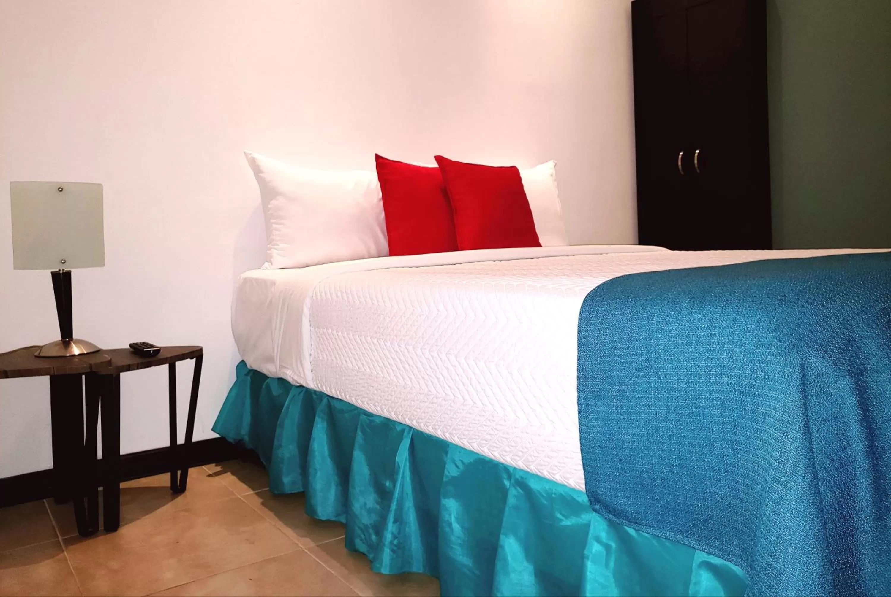 Deluxe Apartment in Cando Living Apartments in Central Avenue