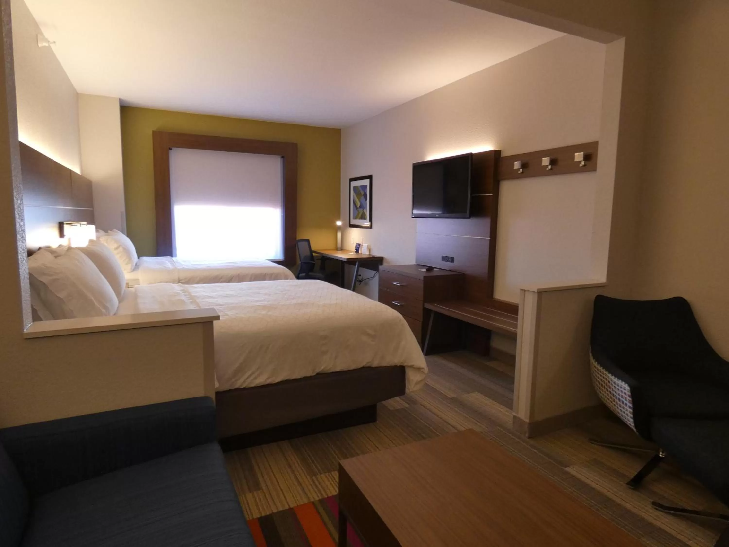Bedroom, Bed in Holiday Inn Express Hotel & Suites Limon I-70/Exit 359 by IHG