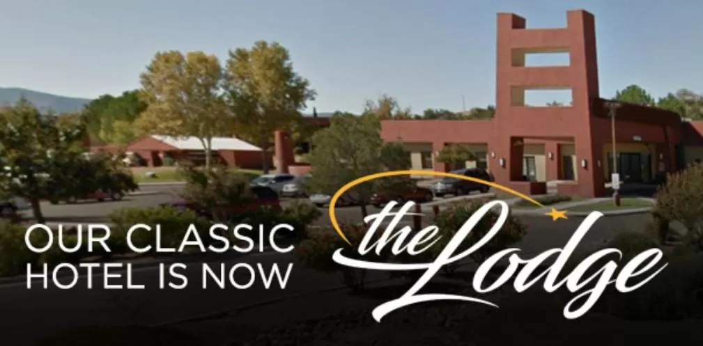 Facade/entrance in The Lodge at Cliff Castle Casino