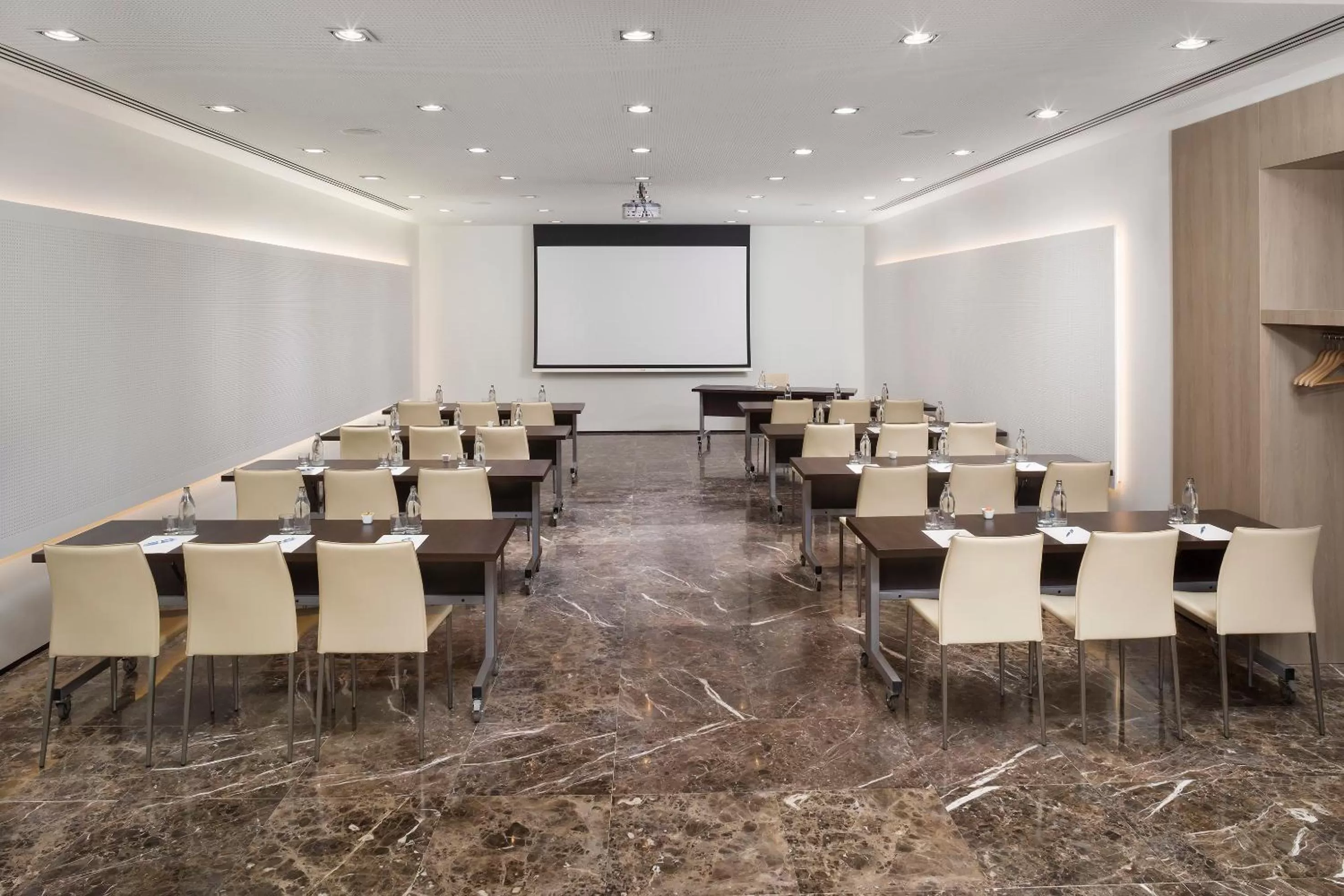 Meeting/conference room in Melia Sevilla