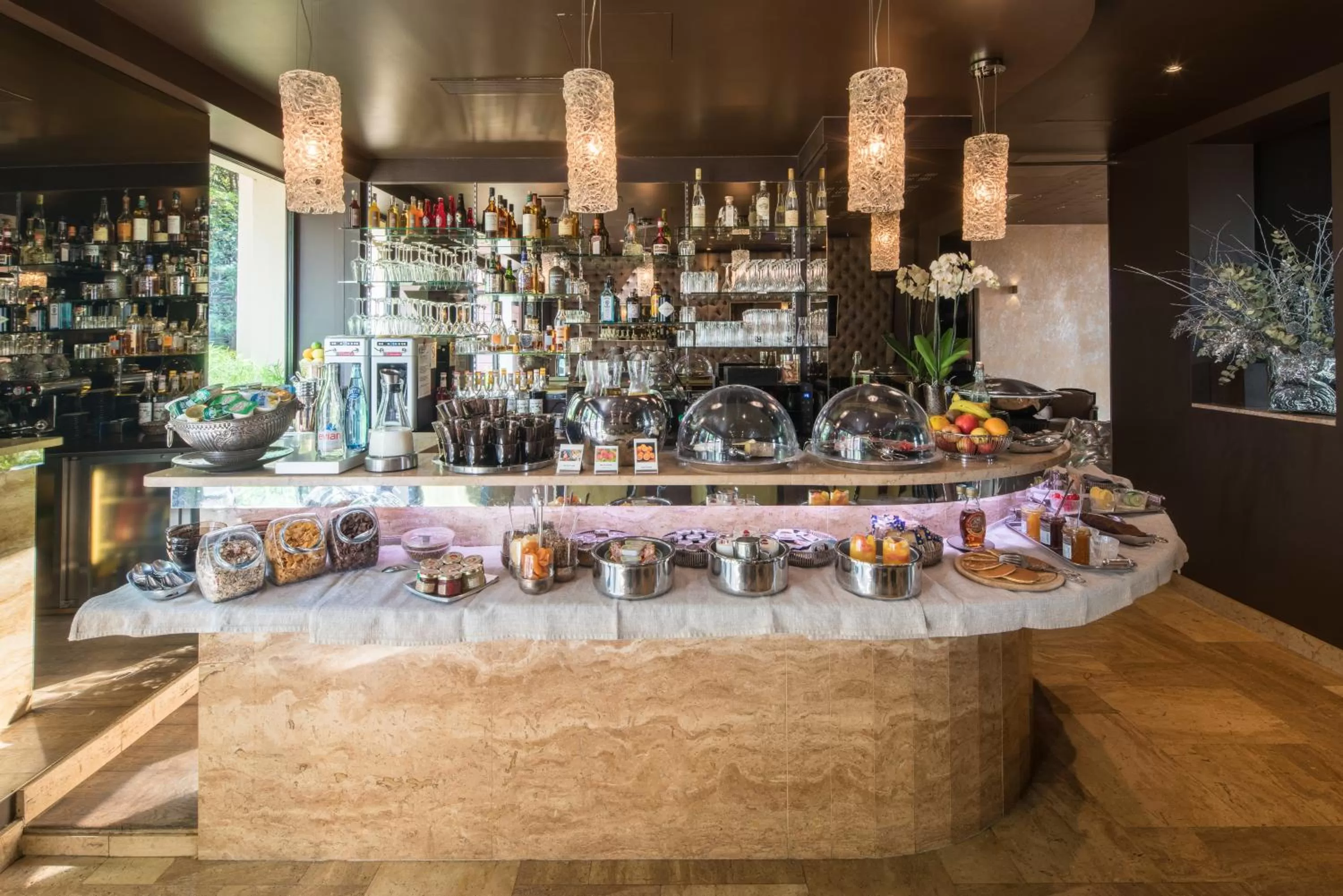 Buffet breakfast in B Montmartre