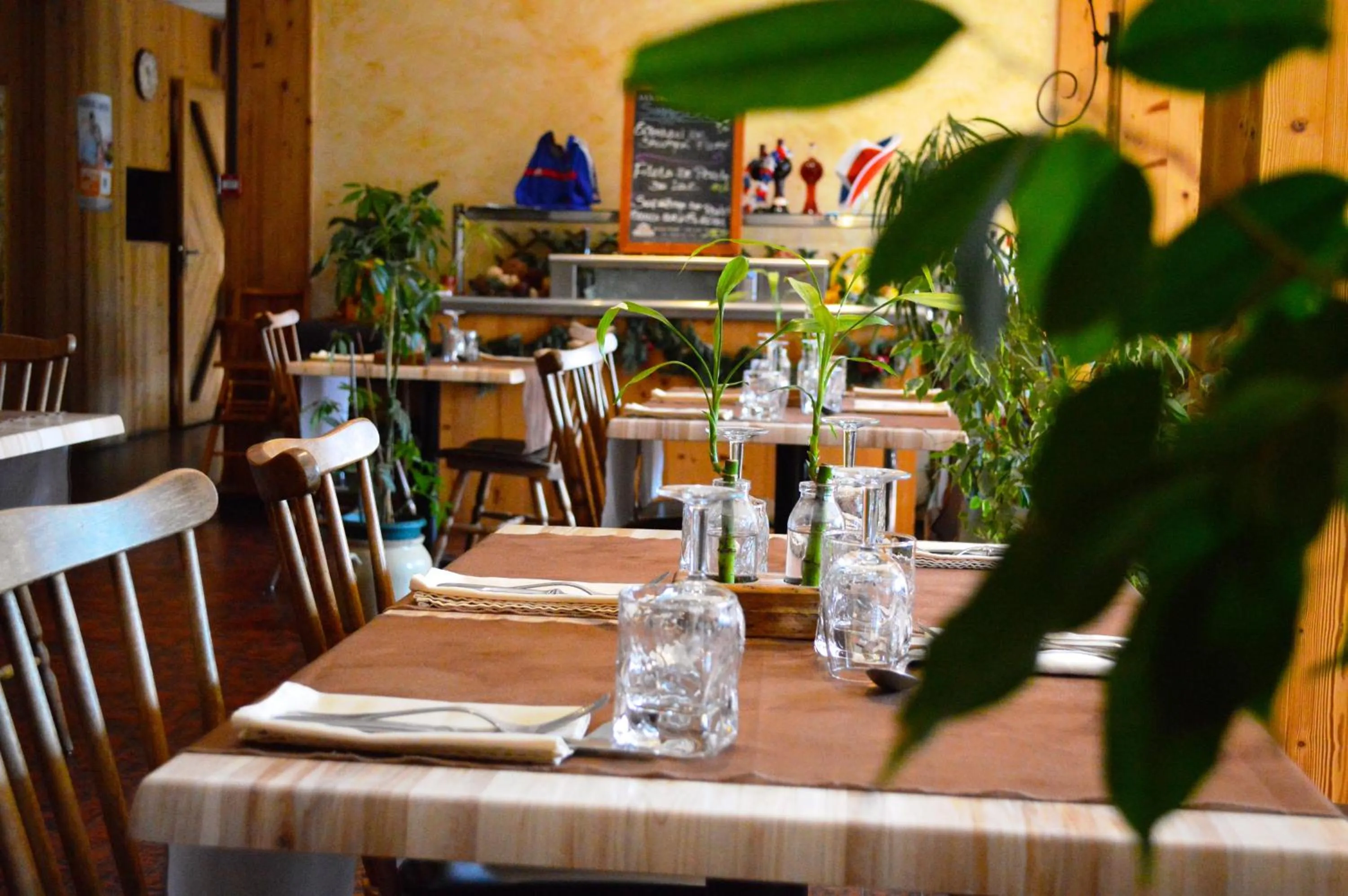 Restaurant/places to eat in Auberge de Costaroche