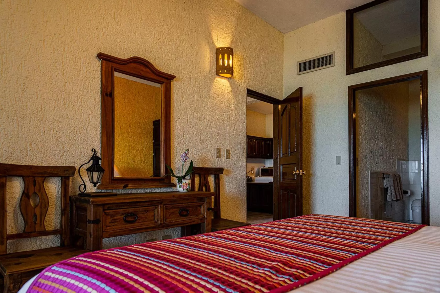 Bed in Las Gaviotas Condo-Hotel La Paz BCS