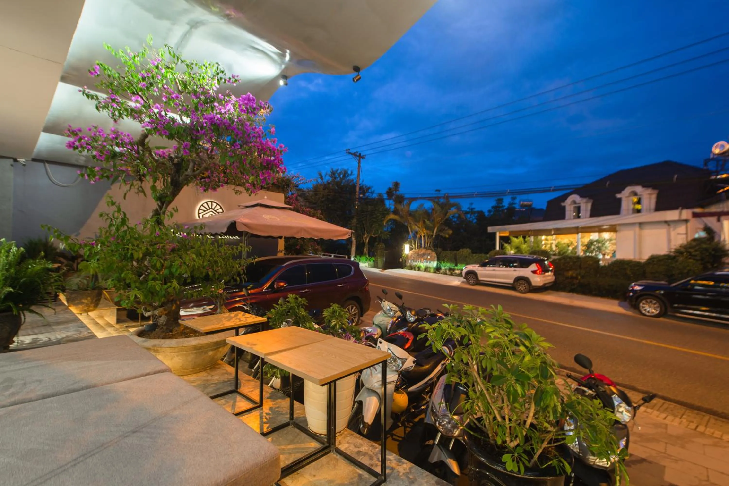 Sunset in Tasme Hotel