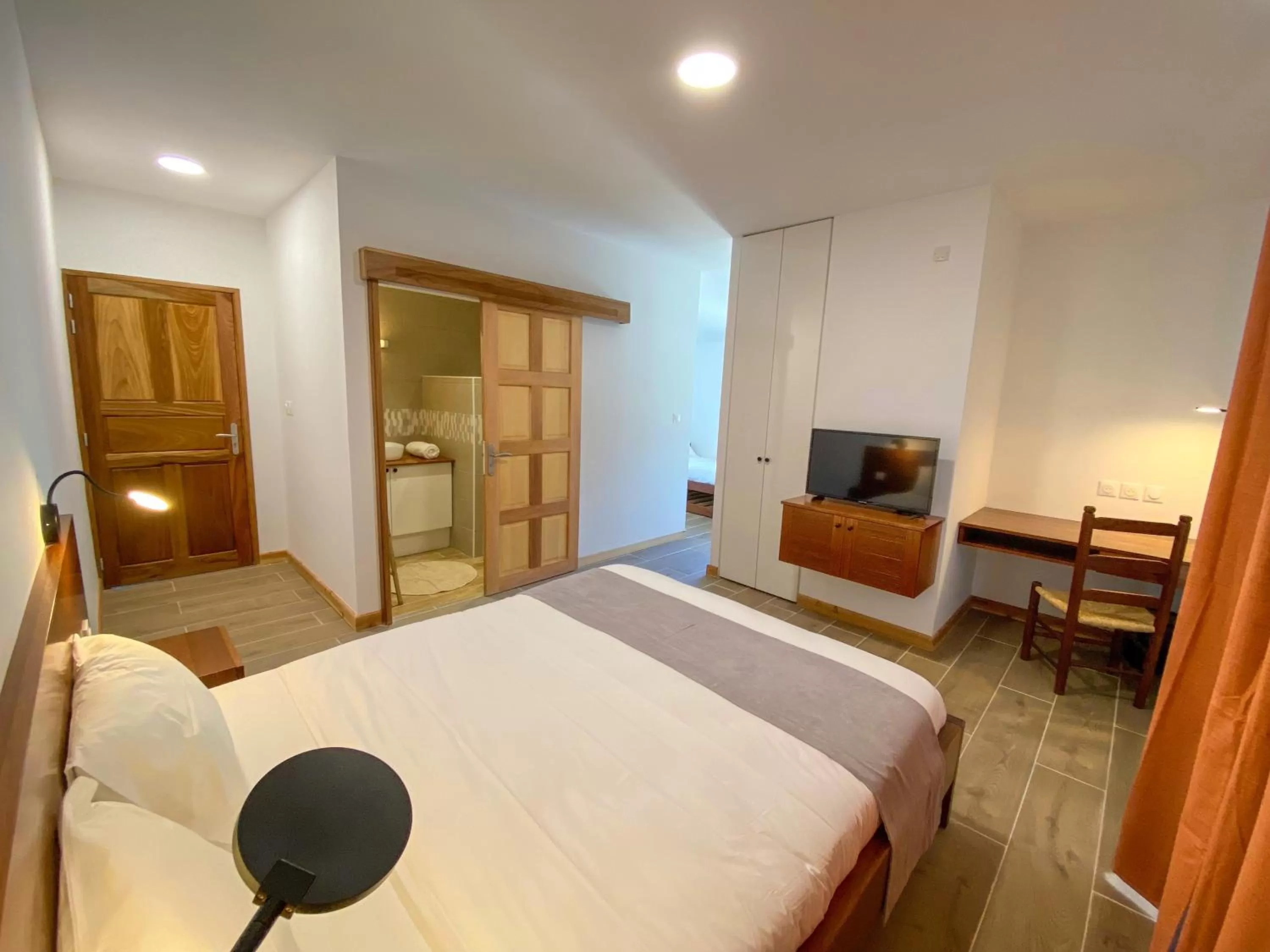 Deluxe Room (2 Adults + 1 Child) in Gîte le Fouquet