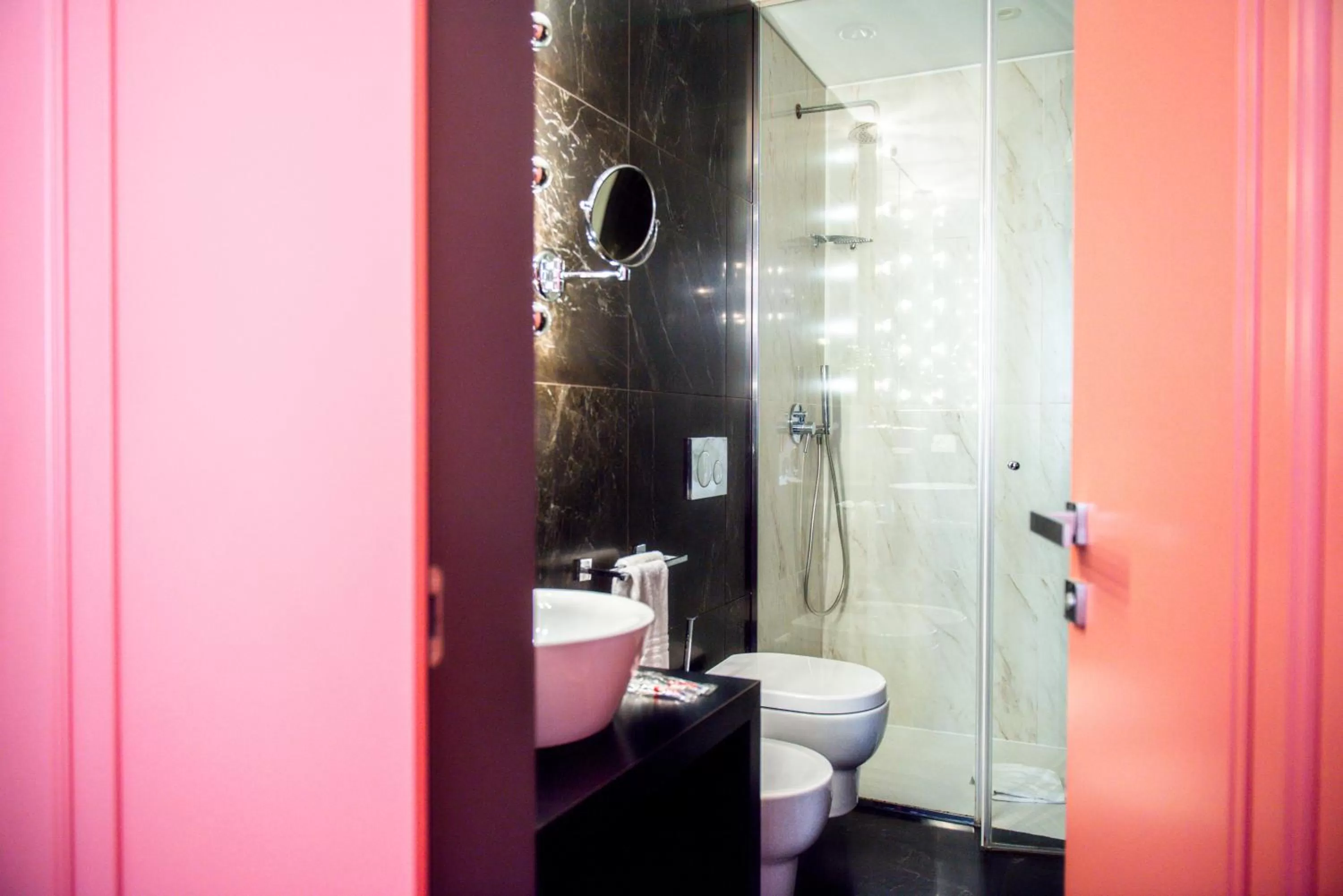 Bathroom in Boutique Centrale Palace Hotel