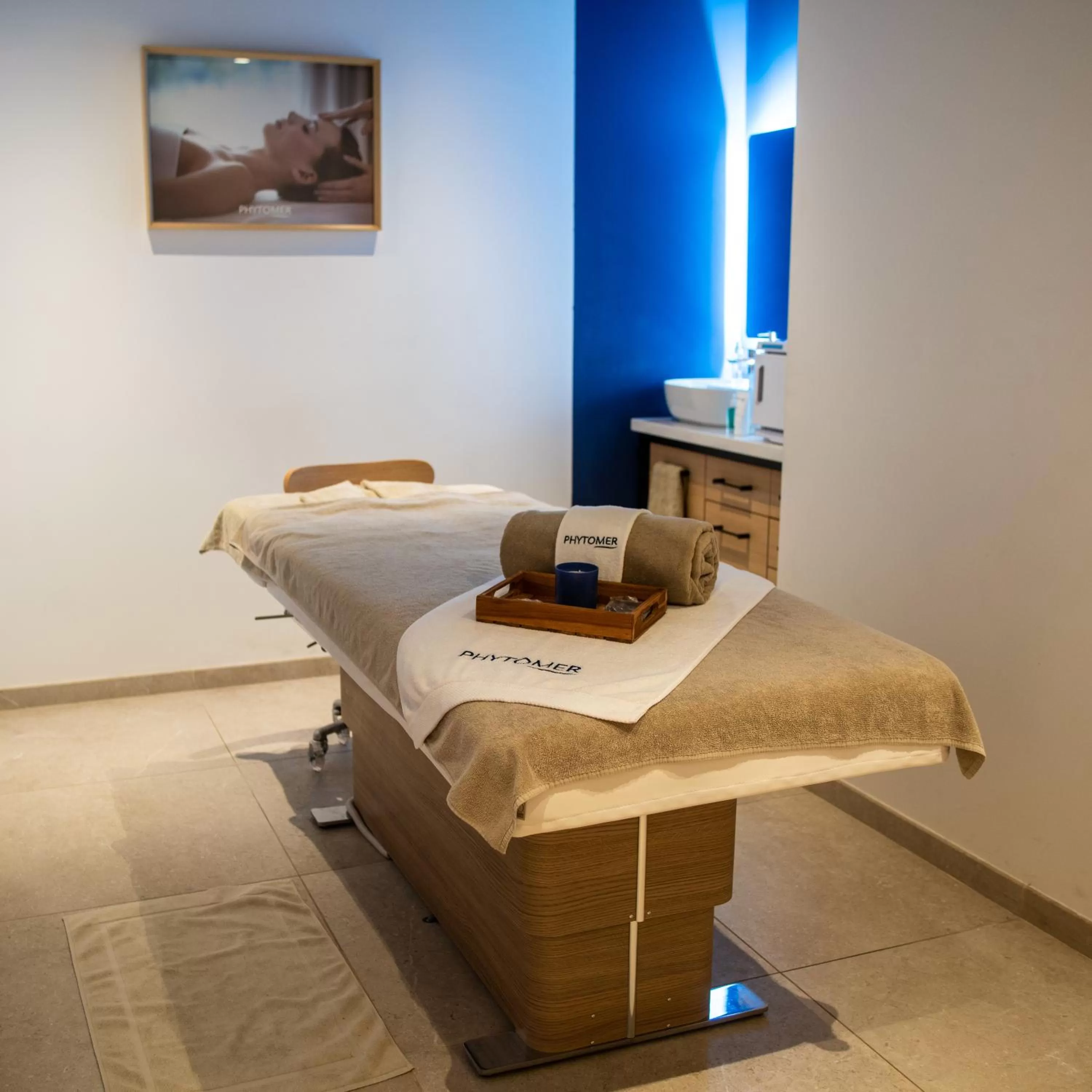 Massage, Bed in Mercure Avignon Gare TGV
