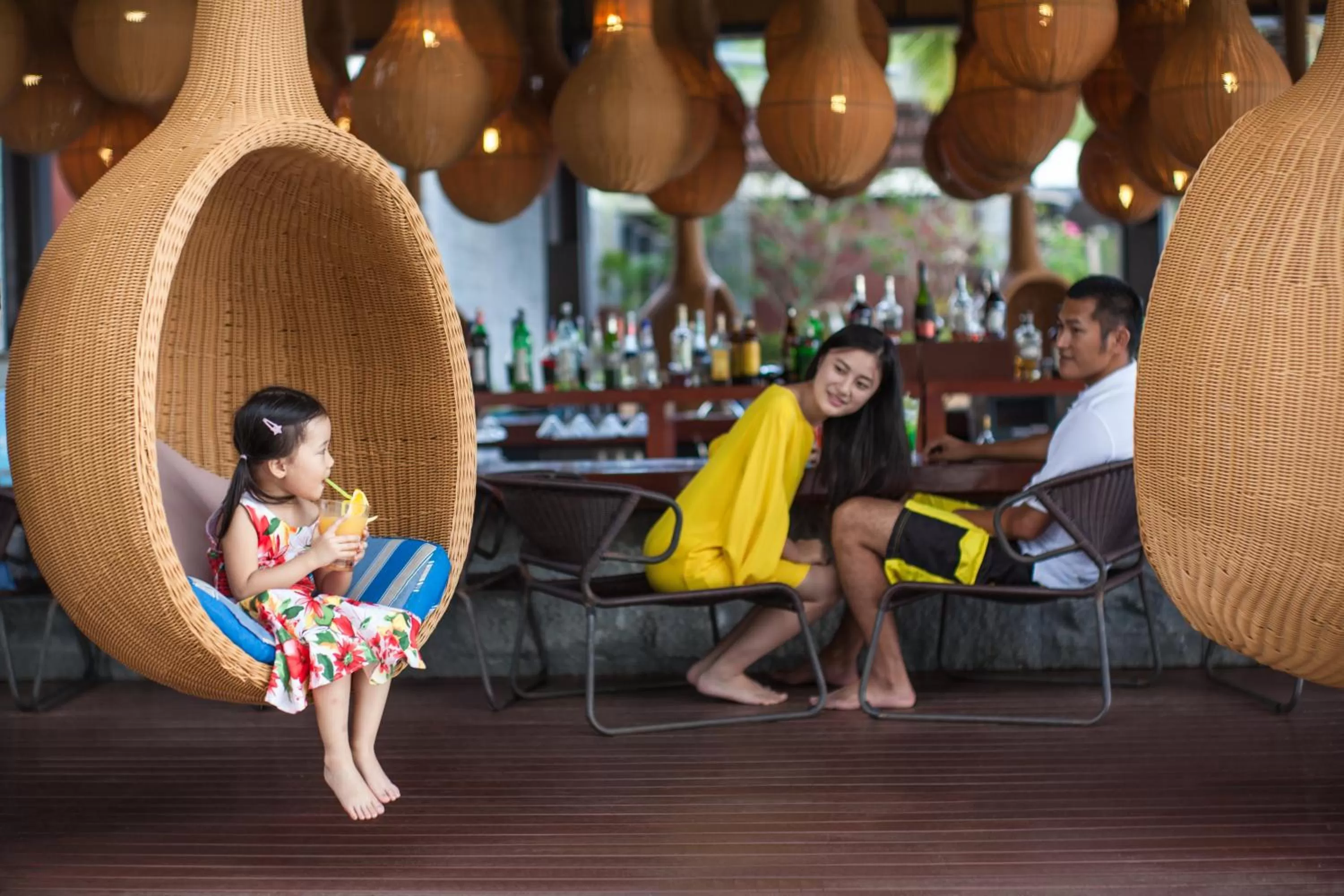 Lounge or bar in InterContinental Sanya Resort by IHG