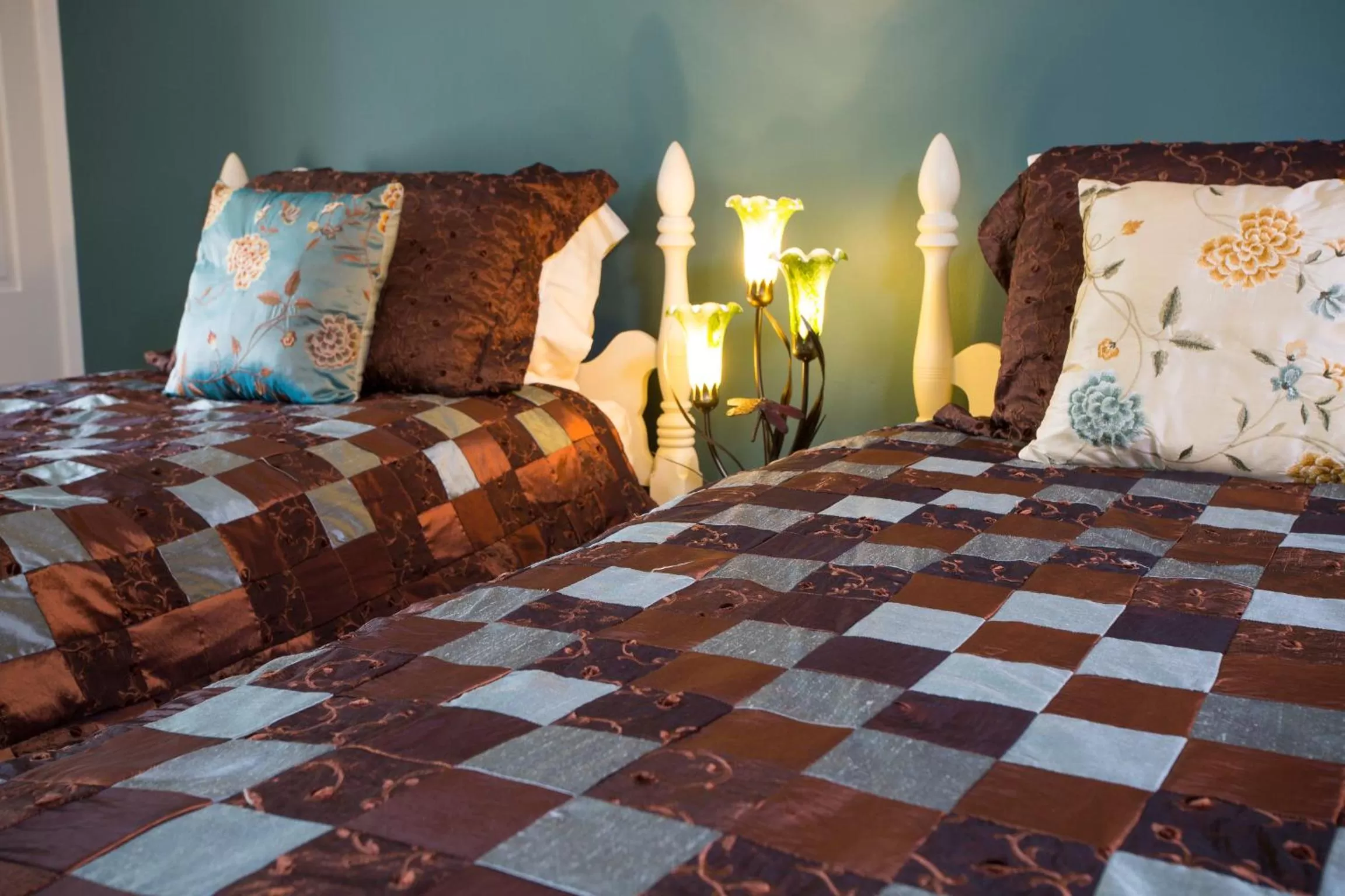 Bed in The Hollinger House