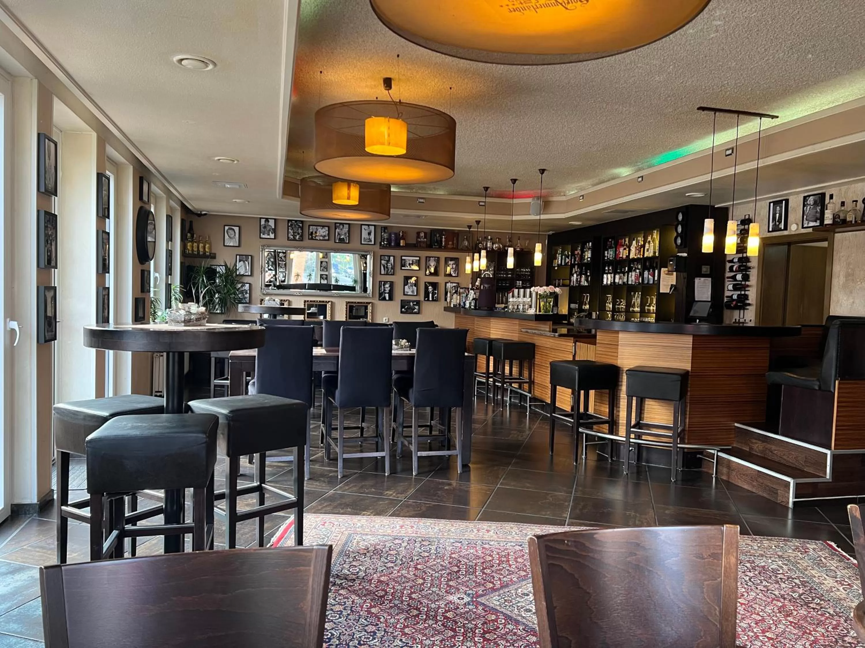 Lounge or bar in Hotel Ammerländer Hof