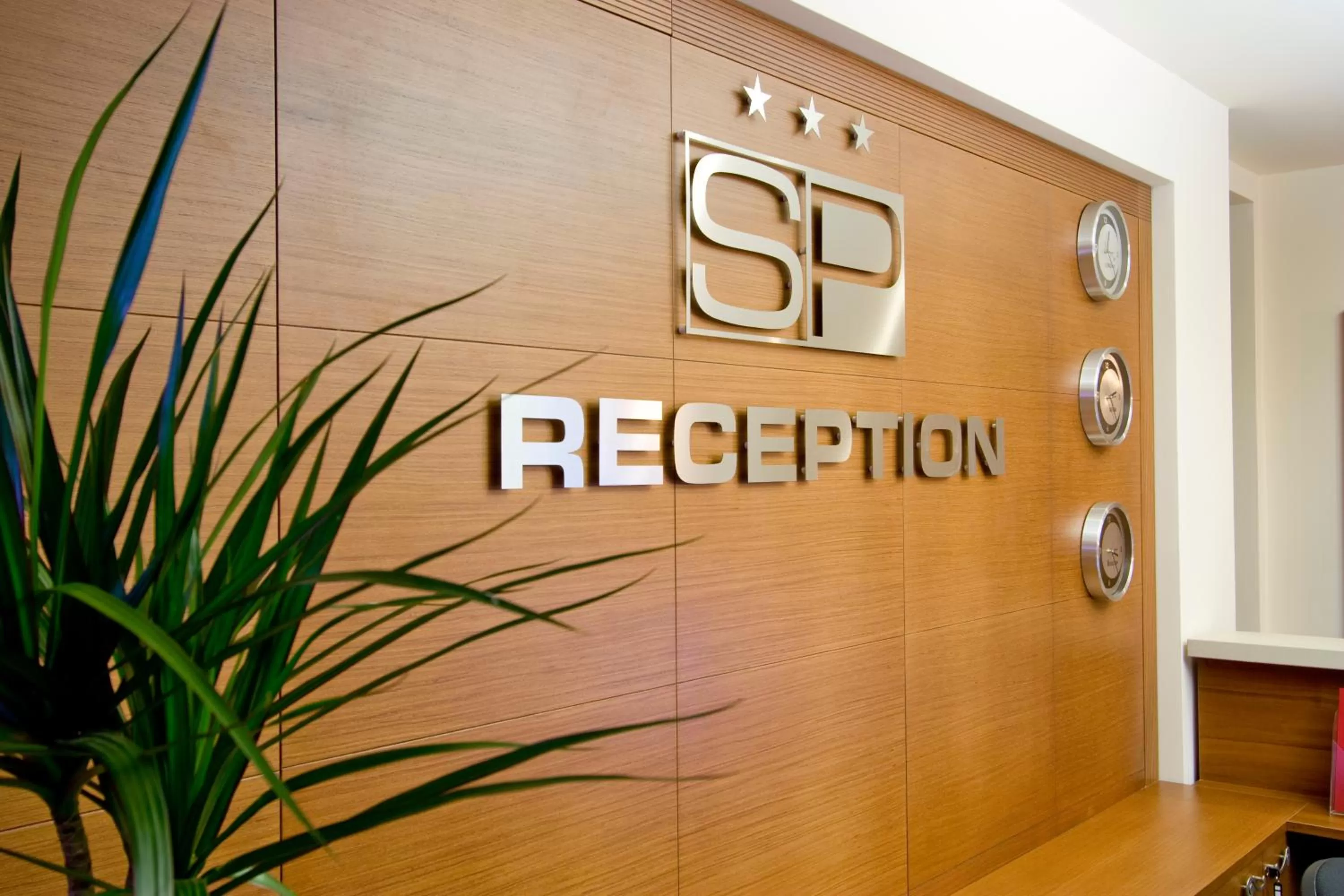 Lobby or reception in Sofia Place Hotel by HMG