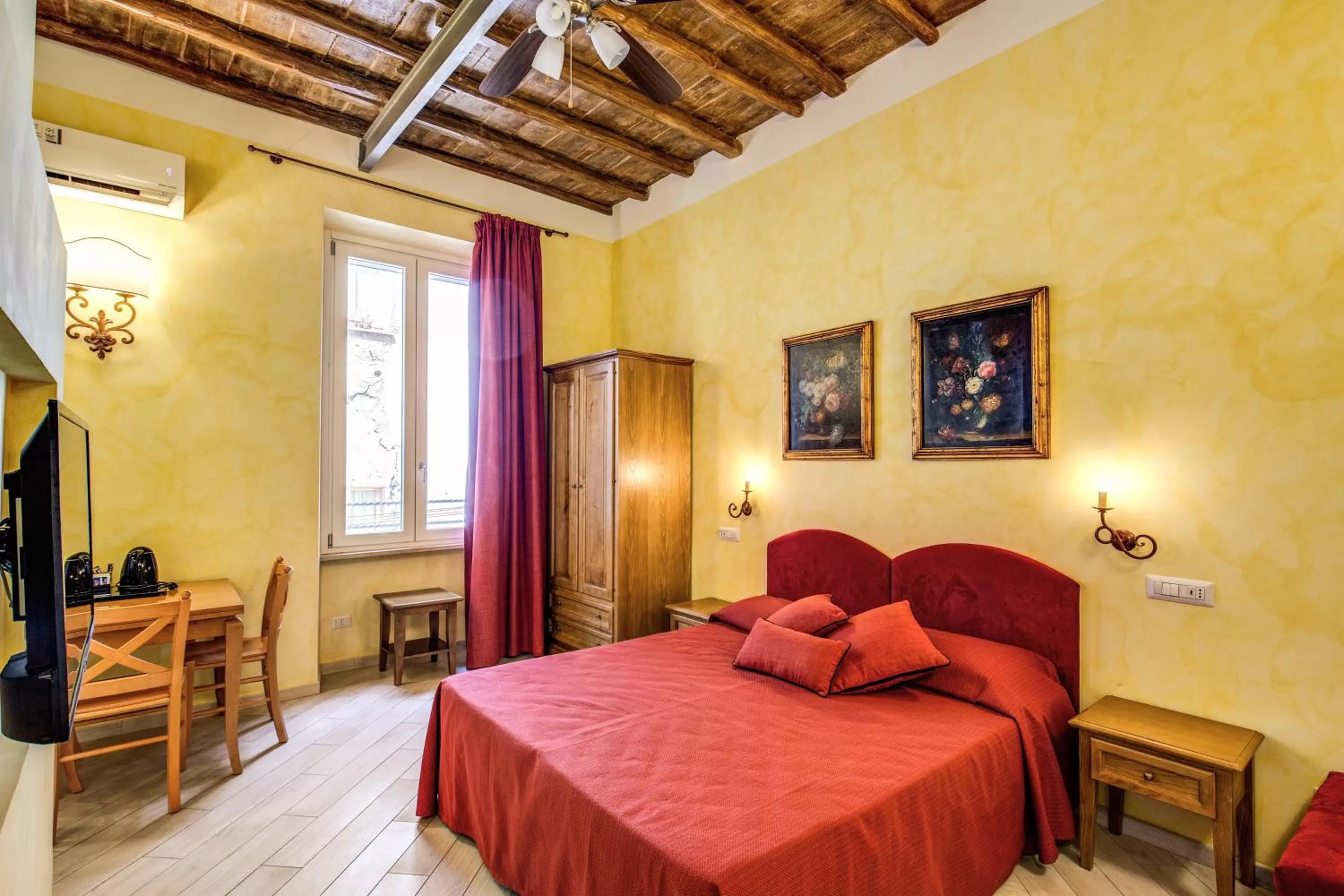 Bedroom, Bed in Residenza San Calisto