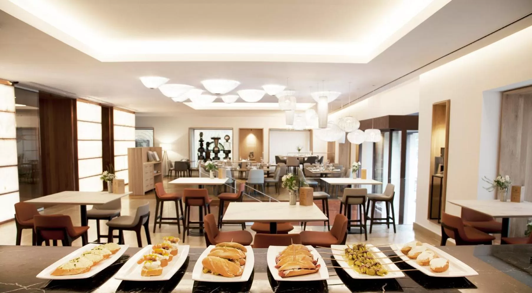 Restaurant/places to eat in Lasala Plaza Hotel - Adults Only