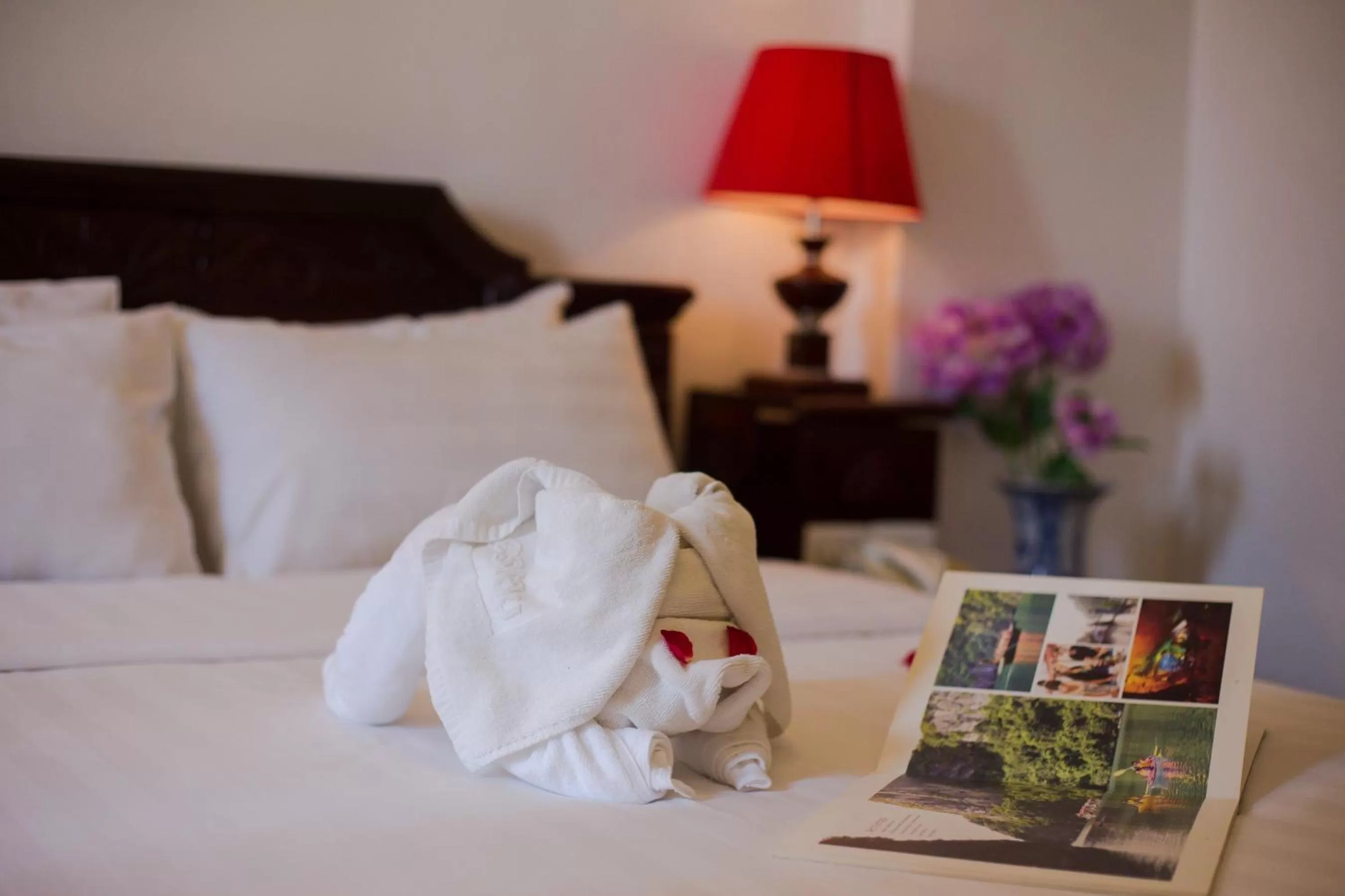 Bed in Hanoi Endless Hotel