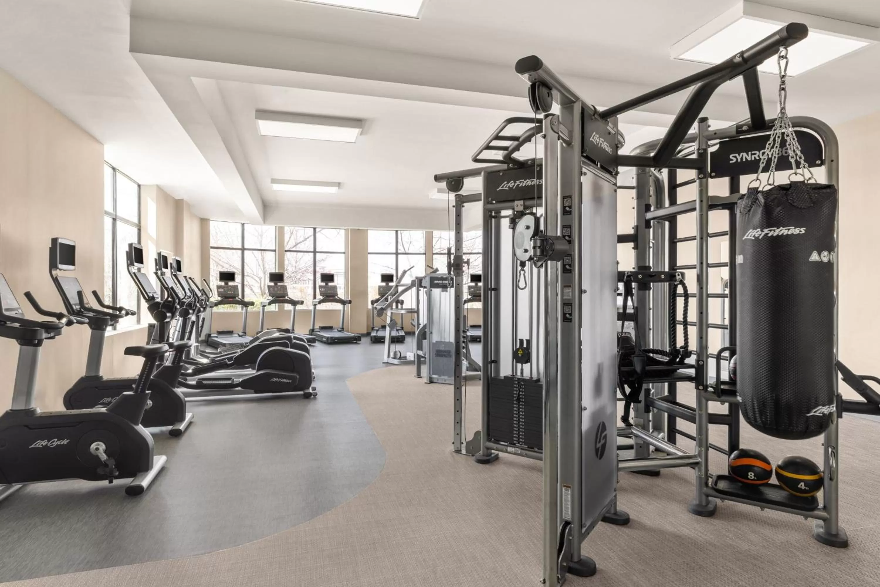 Fitness centre/facilities in Courtyard Republic Airport Long Island/Farmingdale