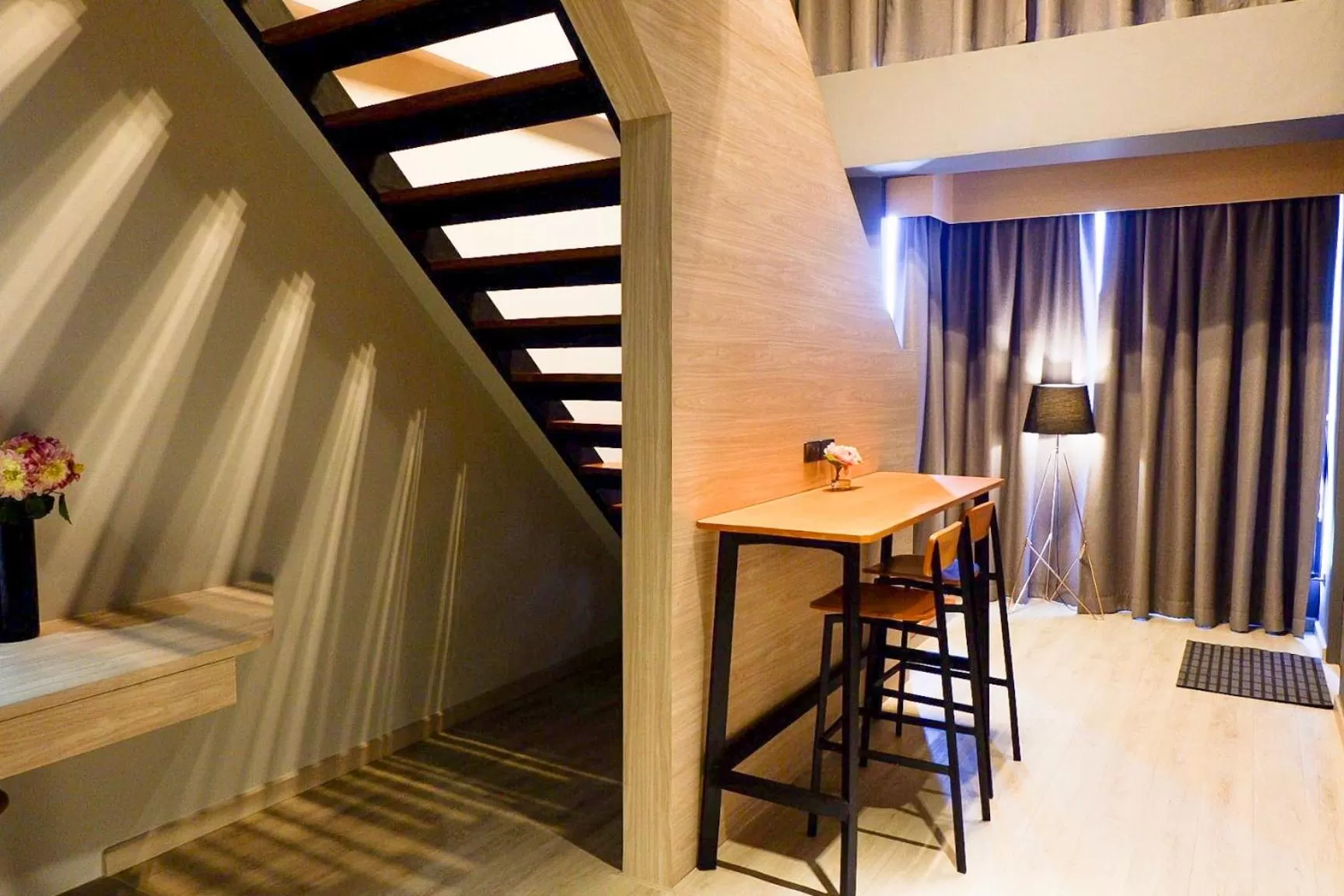 Seating area, Bed in Hatyai Signature Hotel