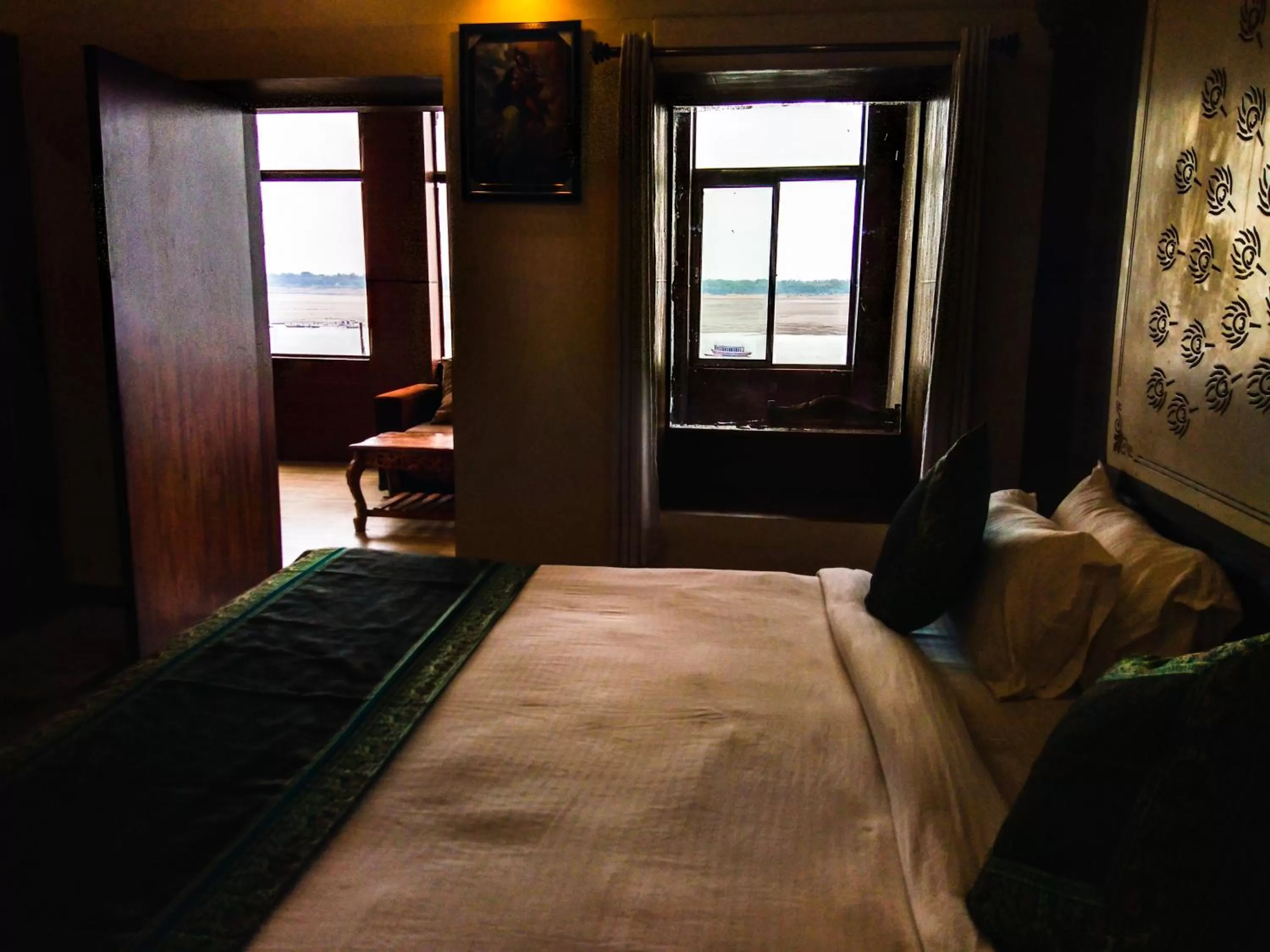 River view, Bed in Dwivedi Hotels Sri Omkar Palace