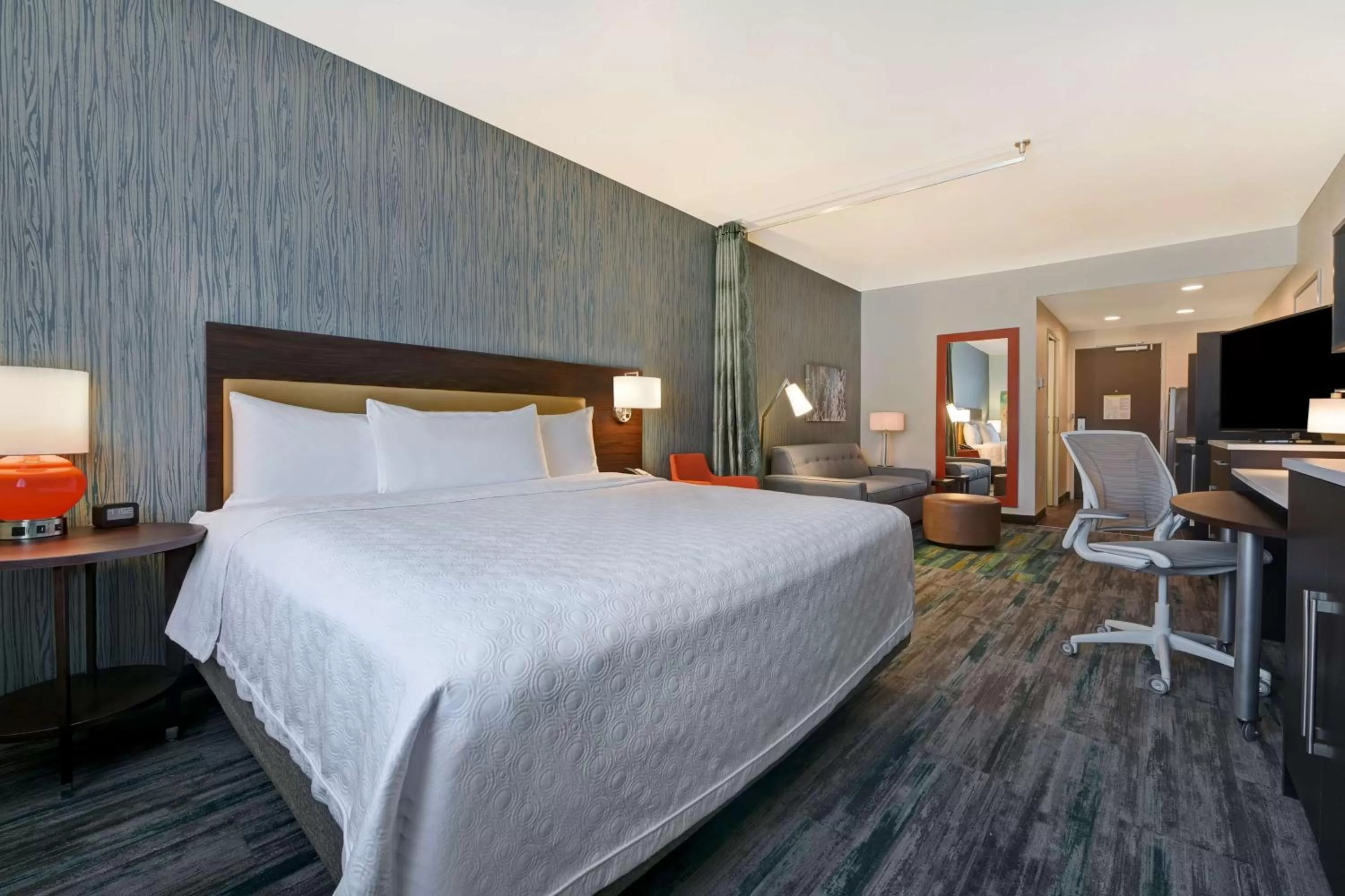 Bed in Home2 Suites By Hilton Atascadero, Ca