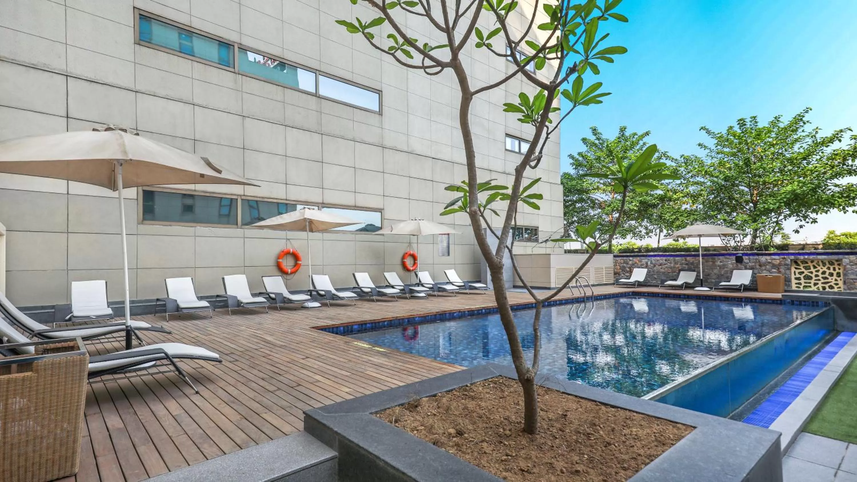 Swimming pool in ibis New Delhi Aerocity - An Accor Brand