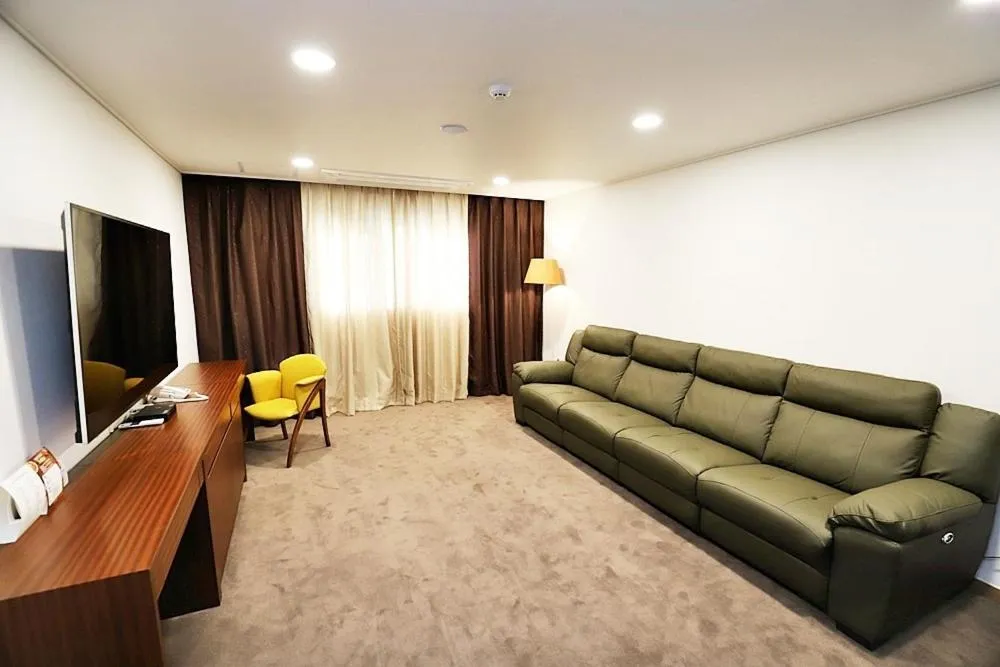 Living room in Sea Moon Tourist Hotel