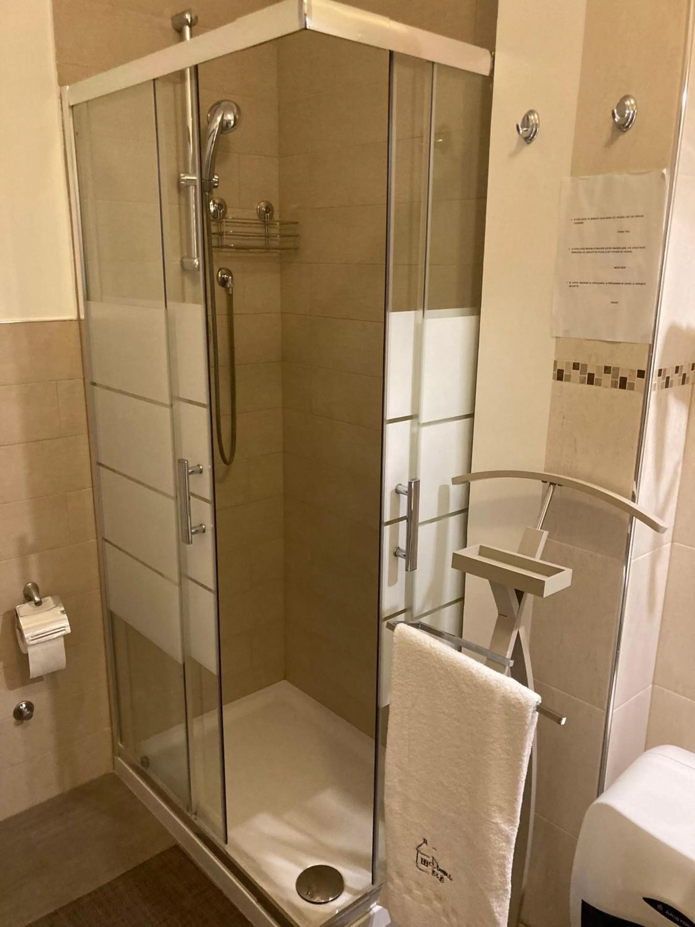 Bathroom in Domus B&B