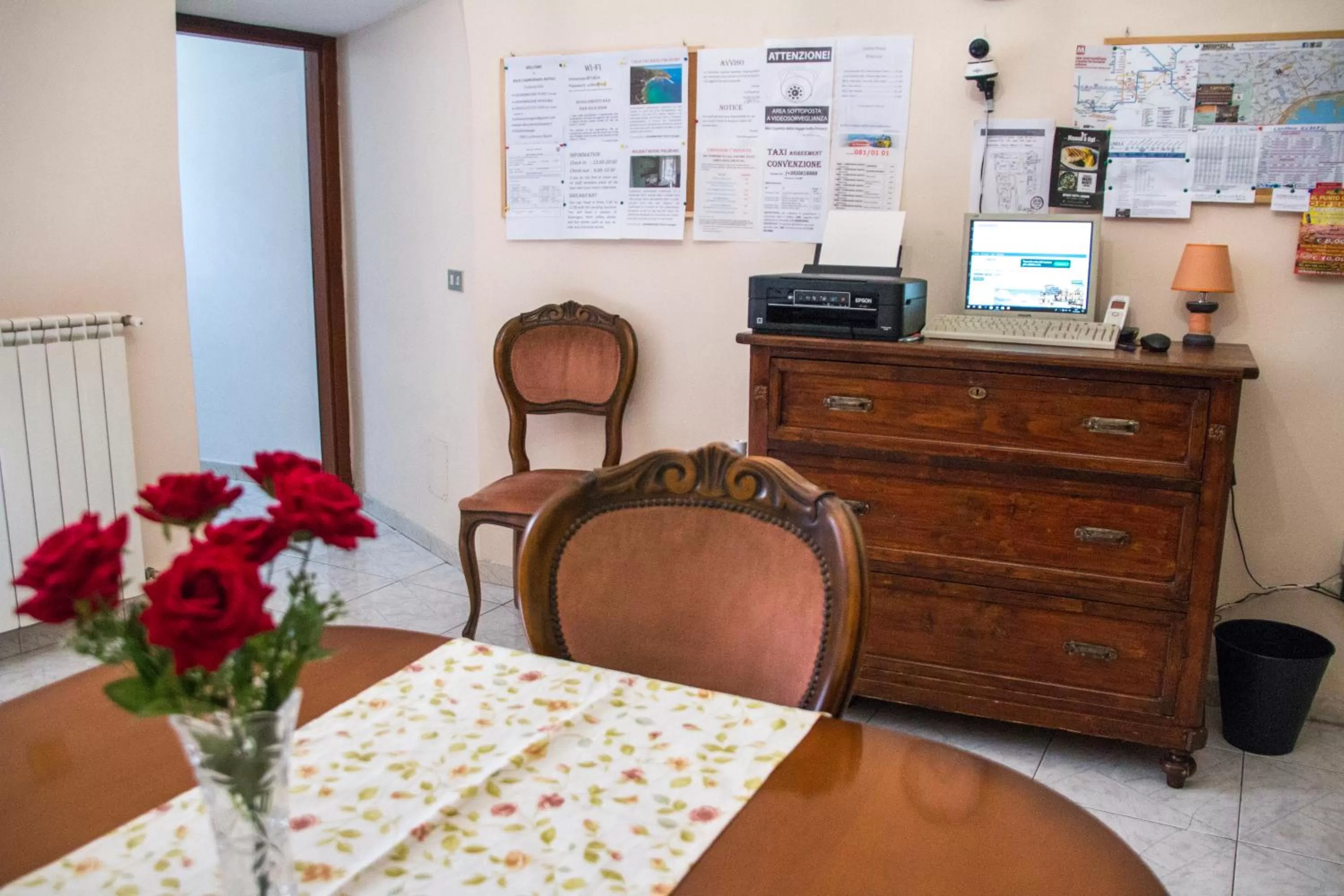 Living room, Seating Area in B&B Carbonara Napoli
