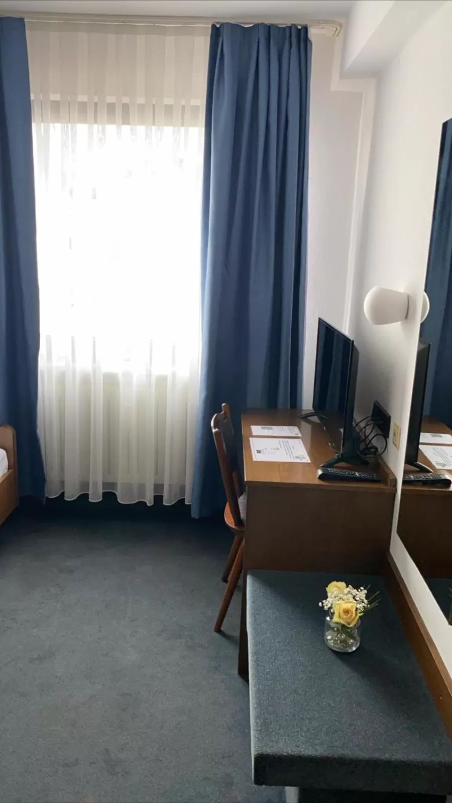 Photo of the whole room in Hotel Goldene Rose