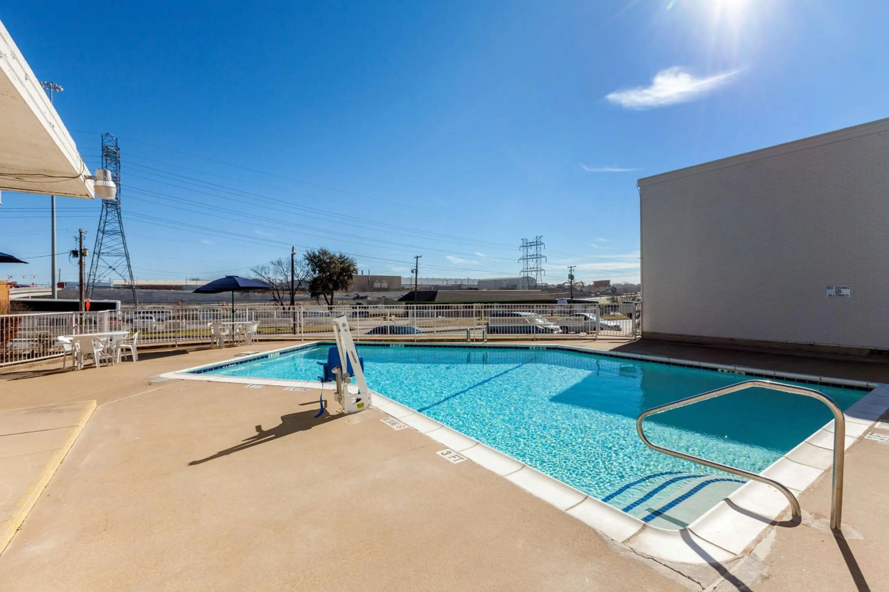 Day in Motel 6 Fort Worth, Tx - Stockyards