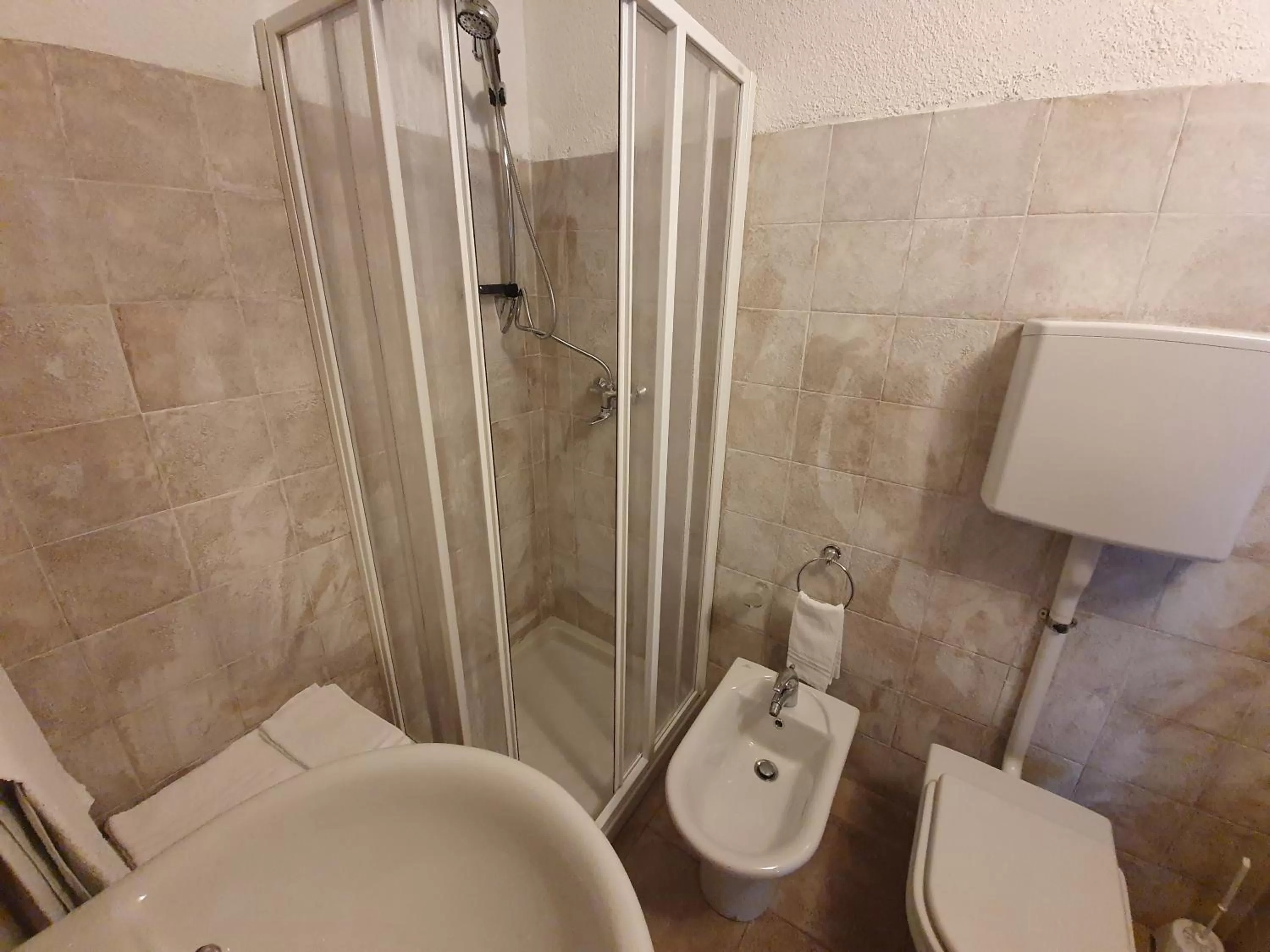 Shower in Hotel Garni Le Corti