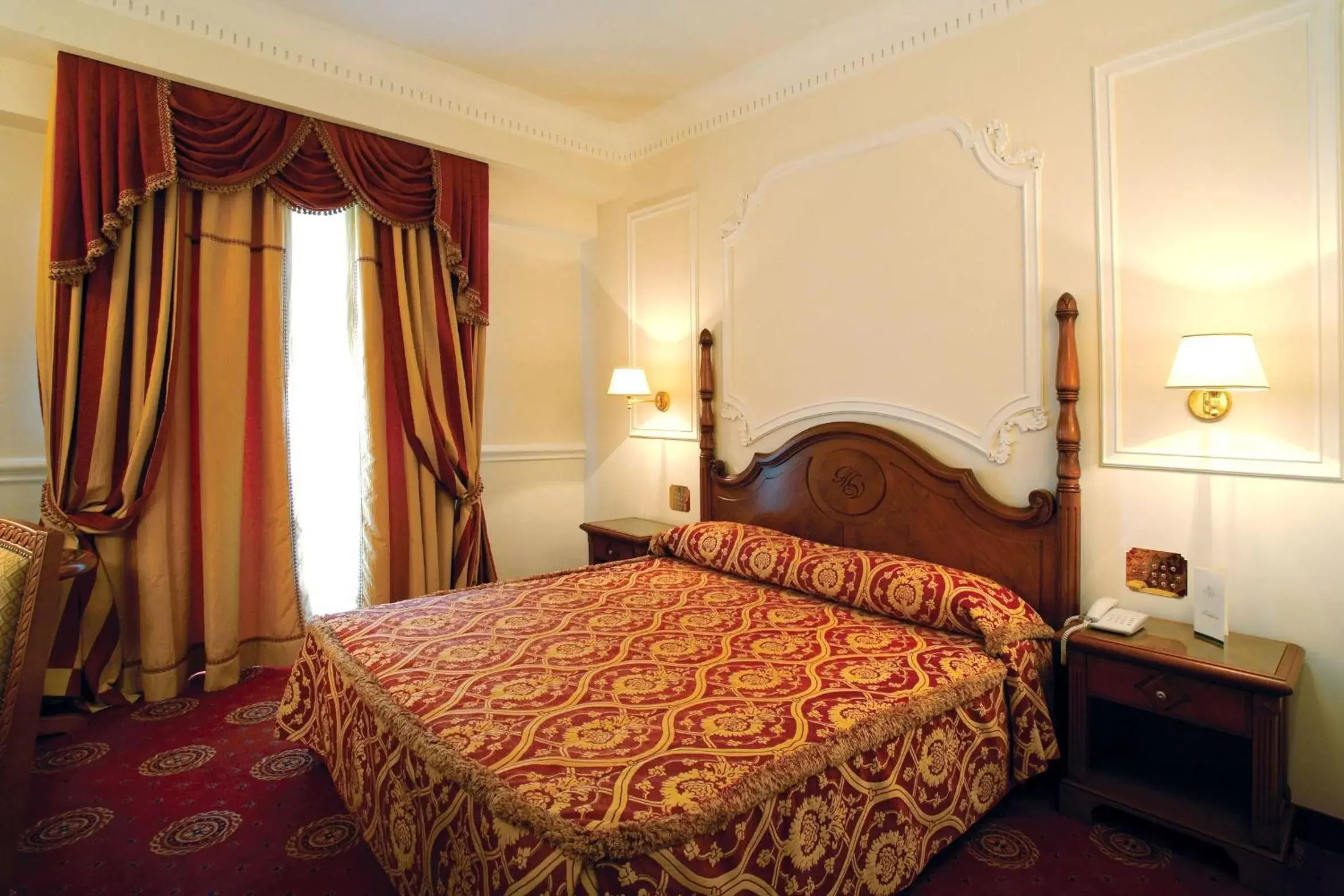 Double or Twin Room with Spa Access in Grand Hotel Vanvitelli Double or Twin Room with Spa Access in Grand Hotel Vanvitelli