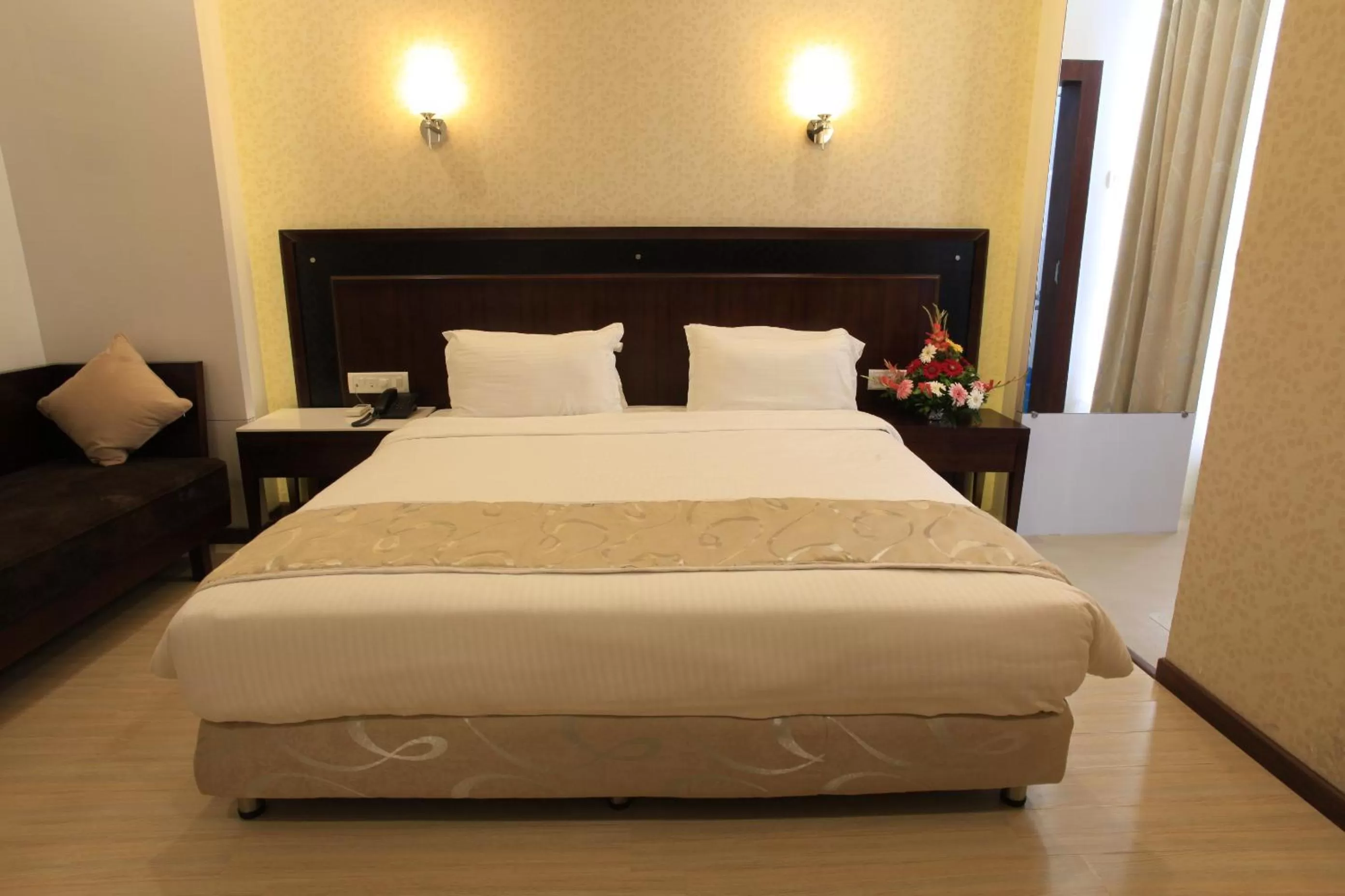 Bed in Hotel Sai Mahal