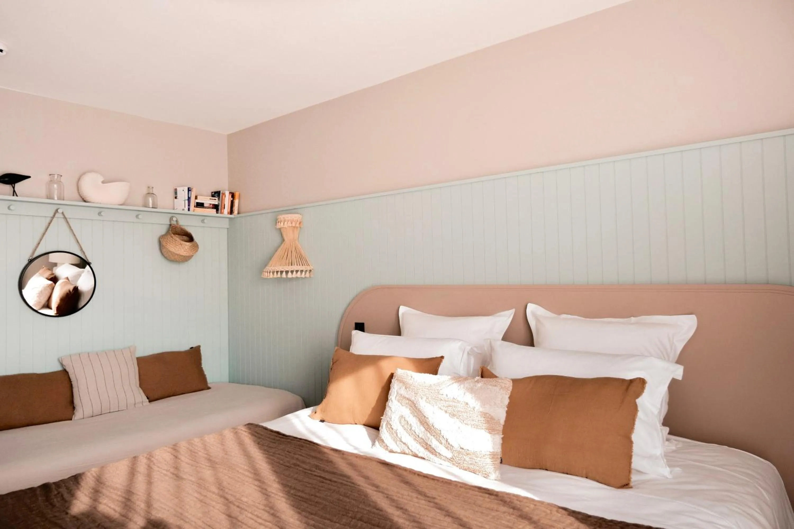 Bed in Emeria Dinard Thalasso Spa