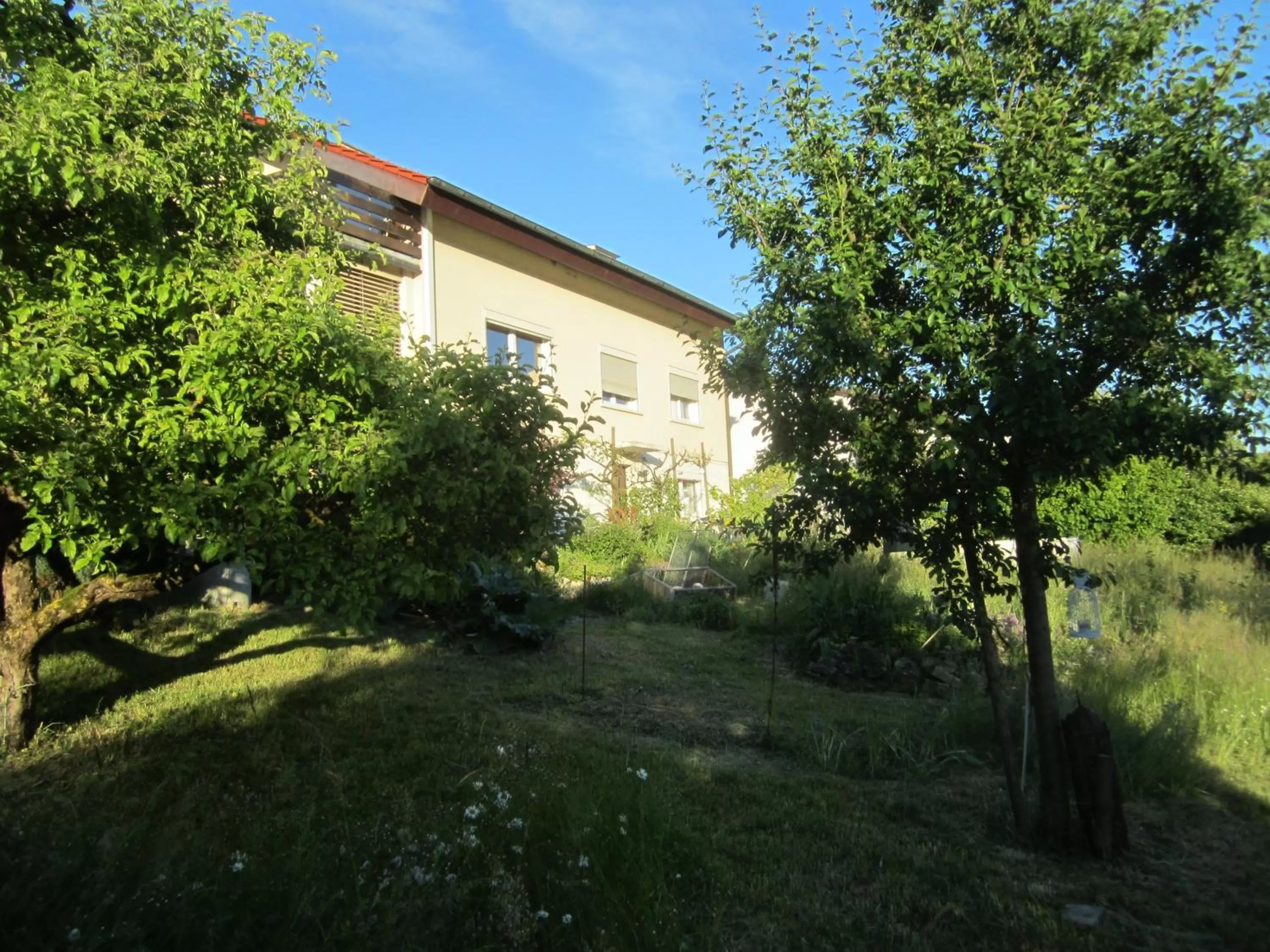 Facade/entrance in BnB Mönthal im Jurapark