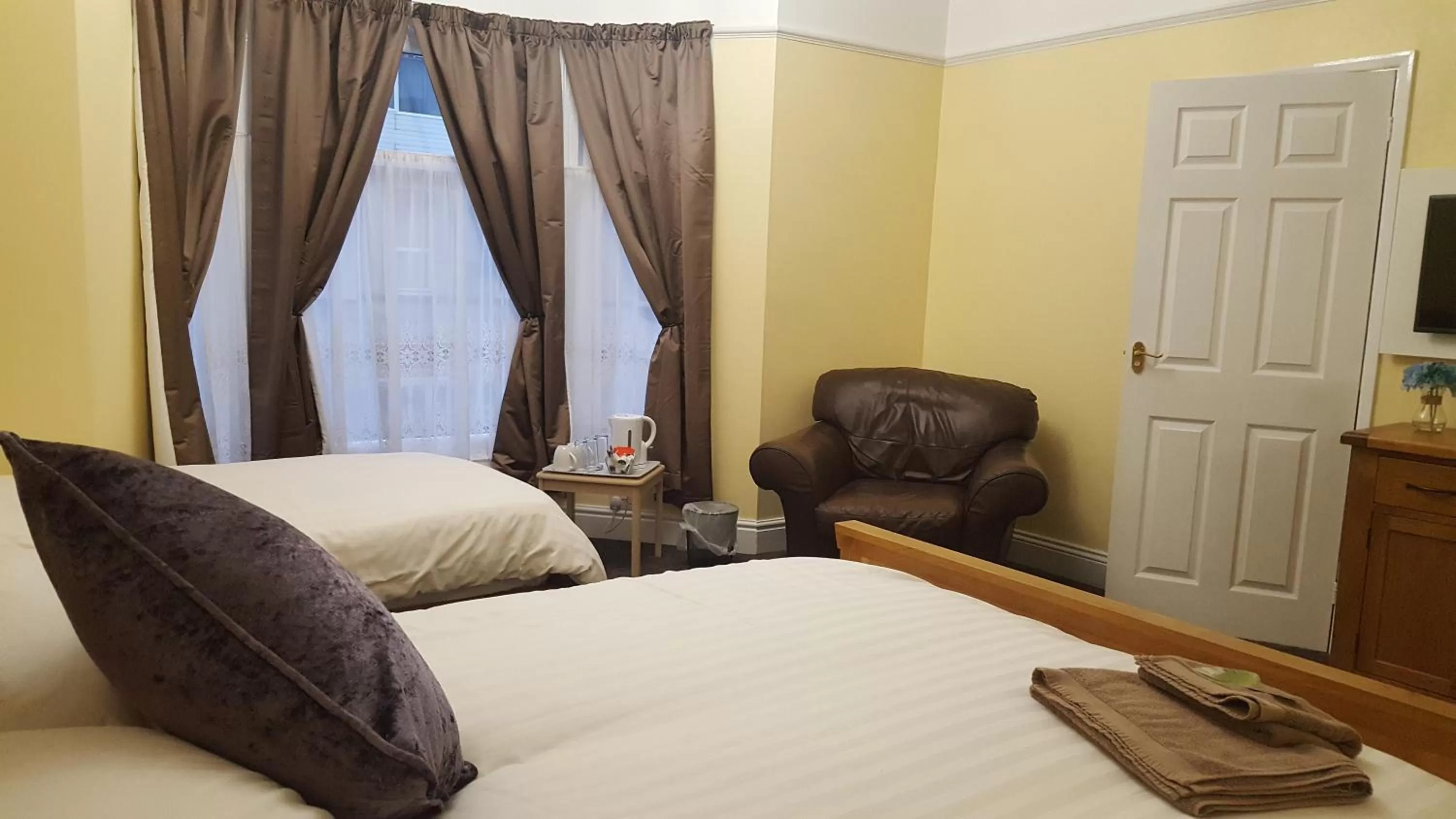 Bed in The Beacon Hotel