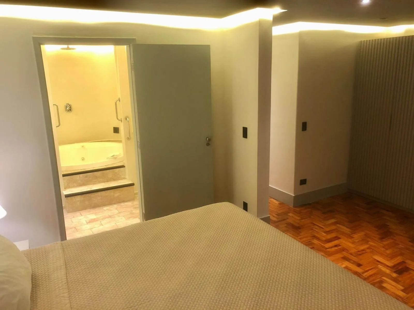 Bed in San Michel Hotel