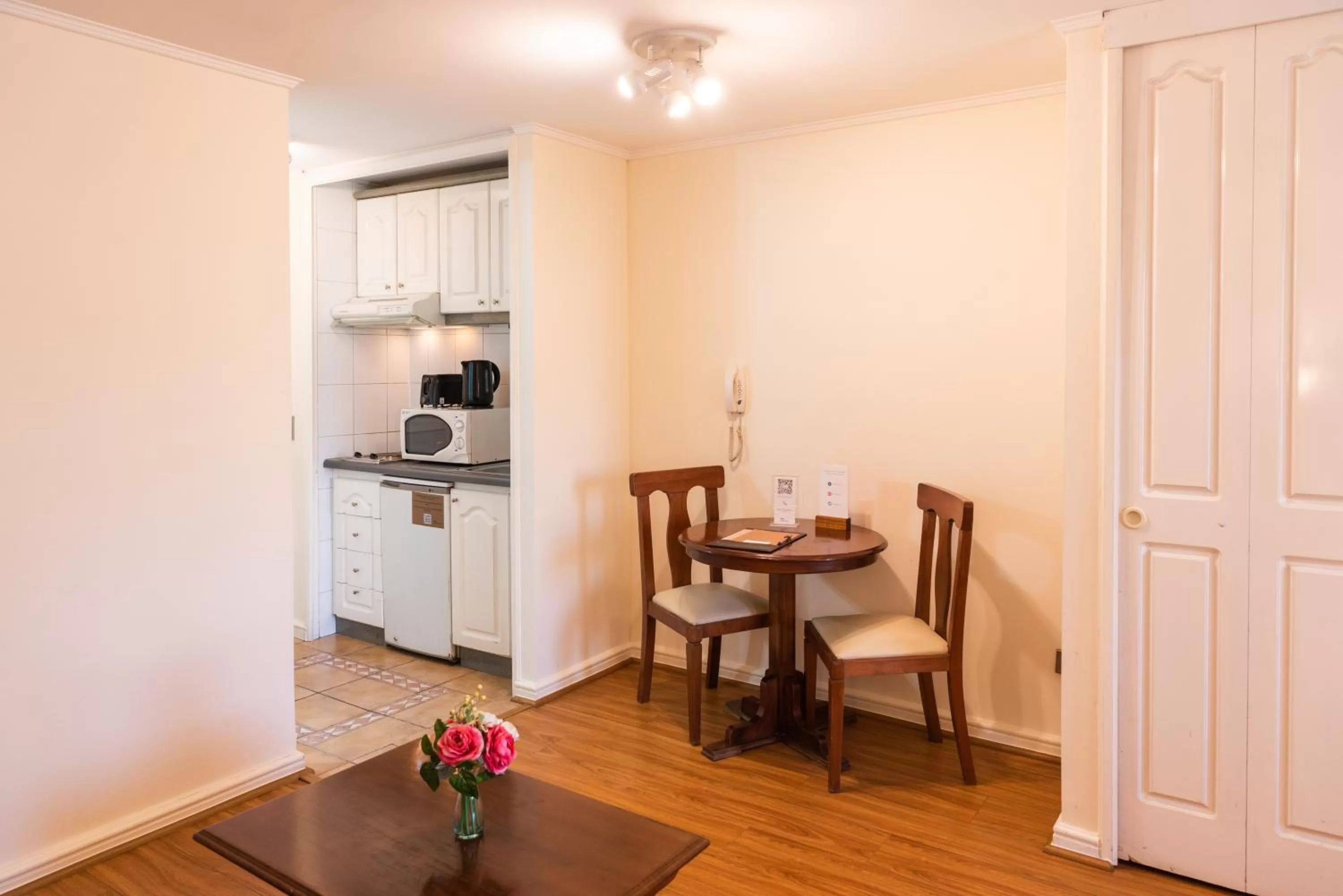 kitchen in MR Apart Providencia (ex Apart Neruda)