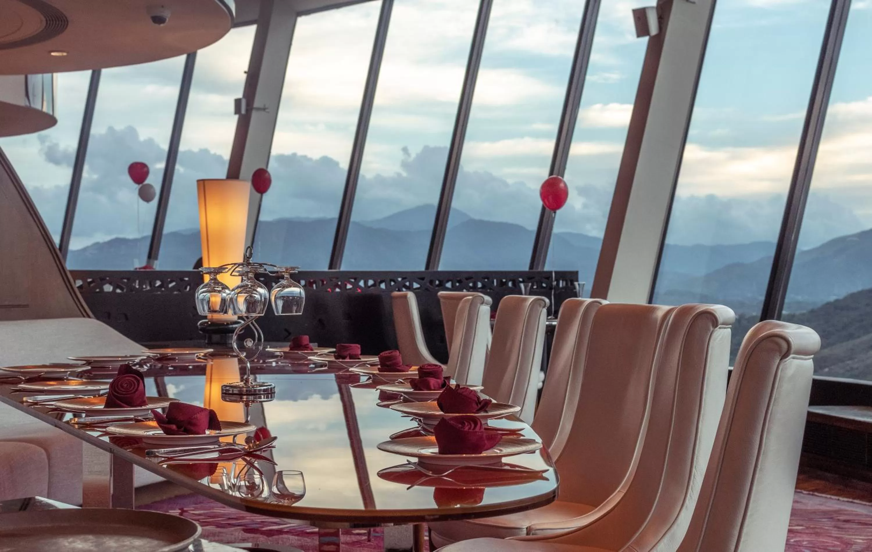 Restaurant/places to eat in Shangri-La Shenzhen - Nearby Luohu Border, Outdoor Swimming Pool